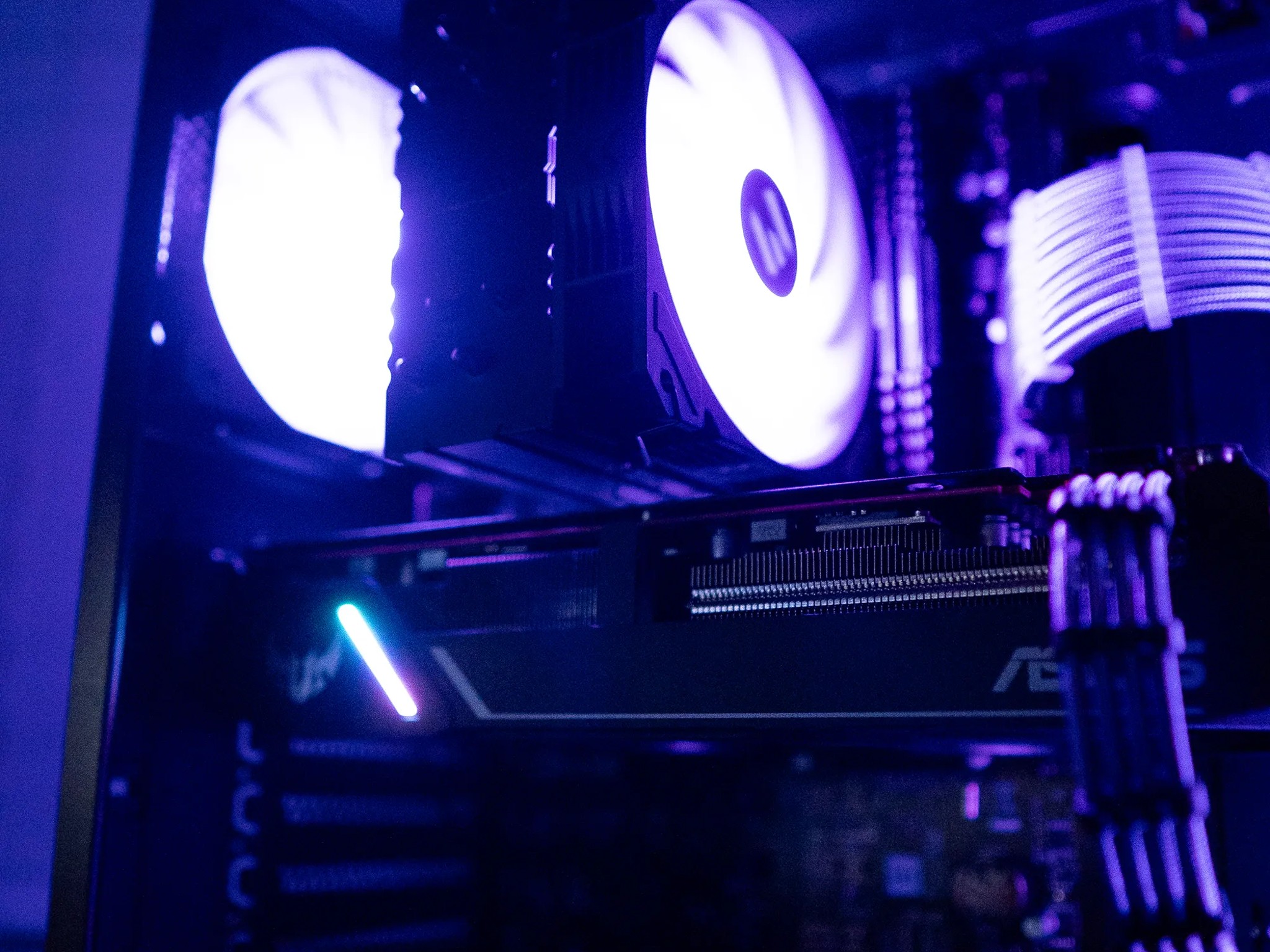 ⚫🟣 | RX 5600XT | INTEL i5 9400F | 32GB DDR4 RAM | 128GB NVME SSD + 1TB HDD | Amethyst Achiever |