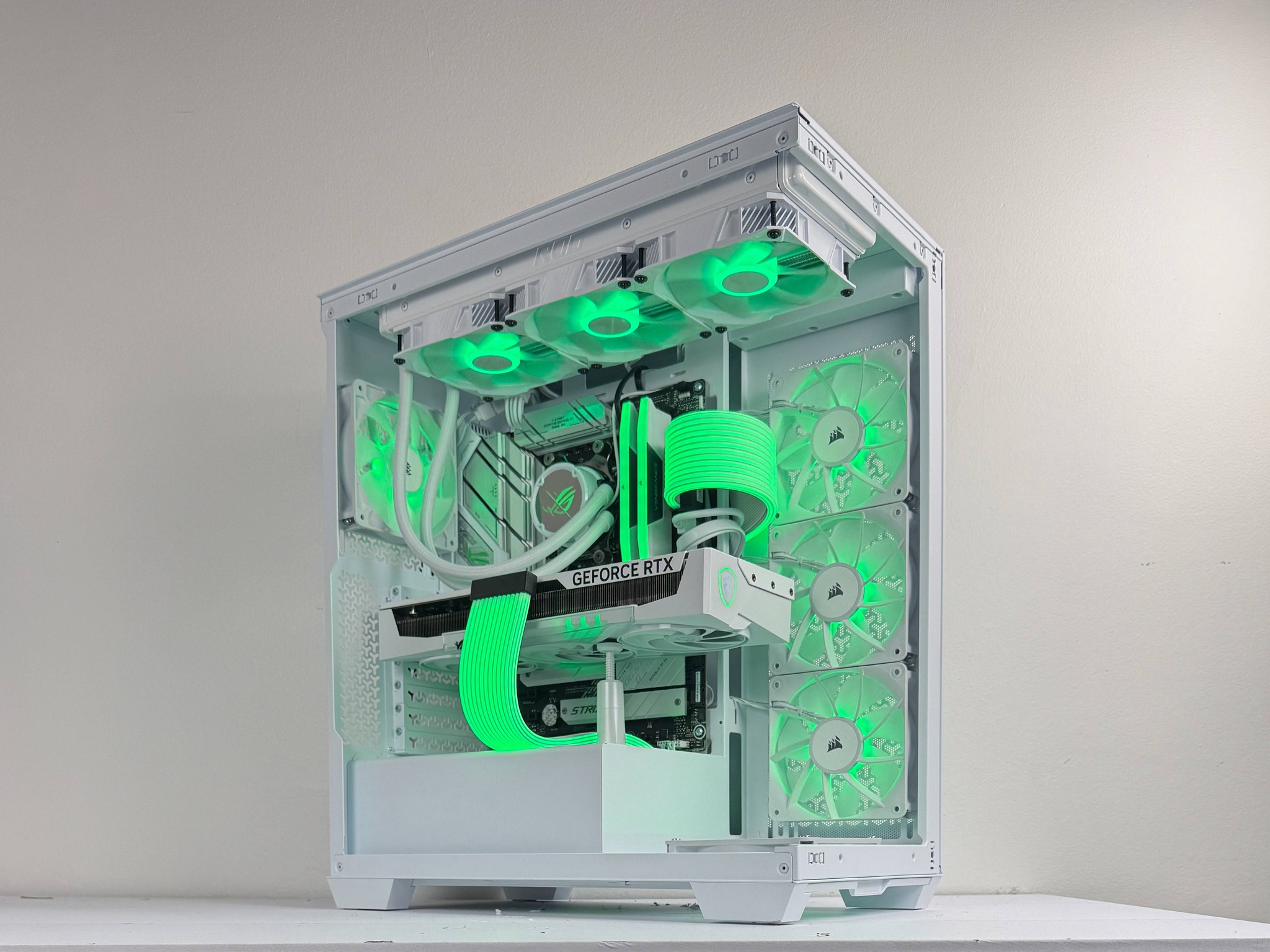 🧊Cryostorm🧊  | 1440p Streaming PC | Ryzen 7 7800X3D | MSI RTX 5070 | 32GB DDR5 6000MHz