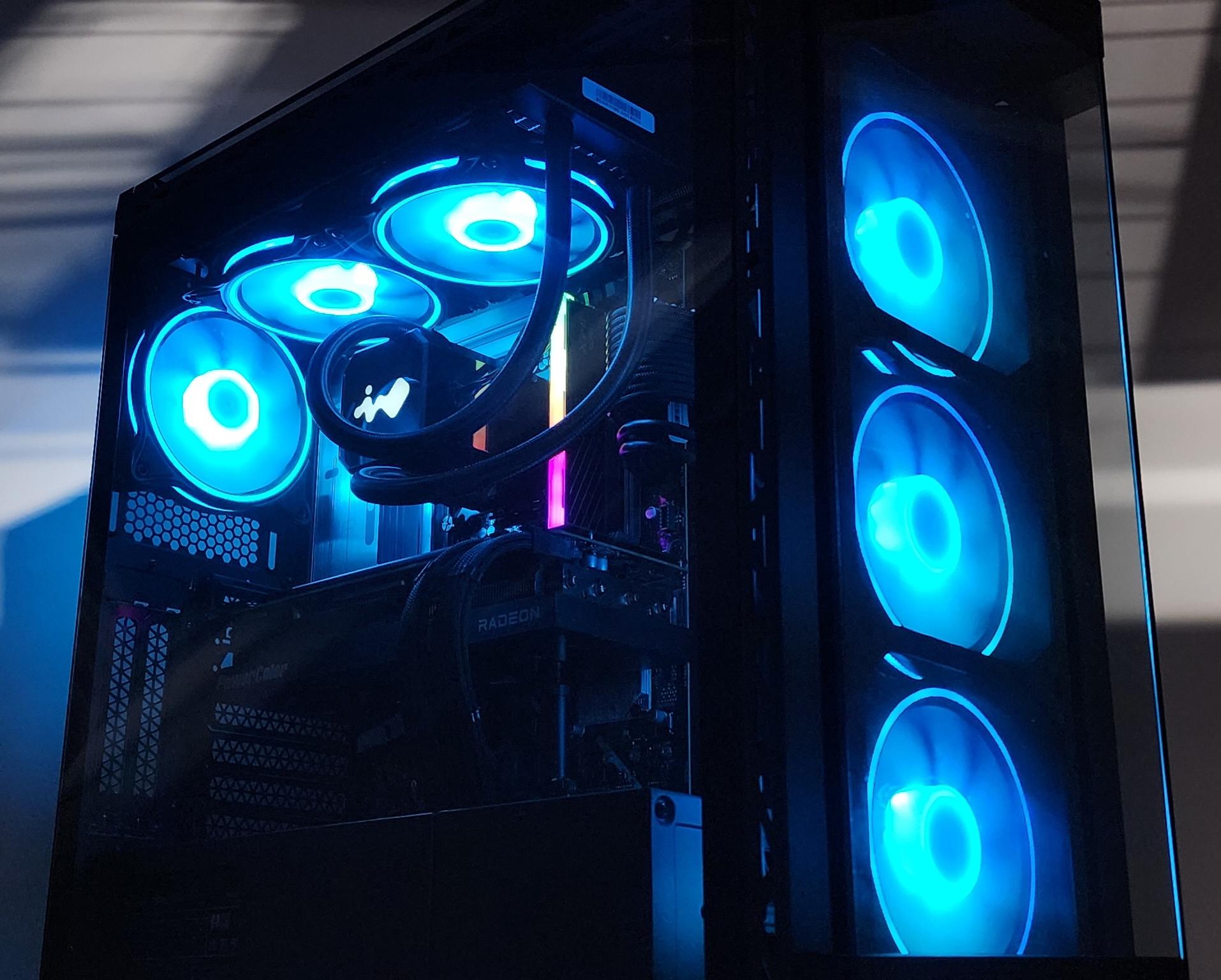 Gaming PC Ultra 5 250KF 16GB RAM 2TB SSD RX 7800 XT 16GB Windows 11 Computer