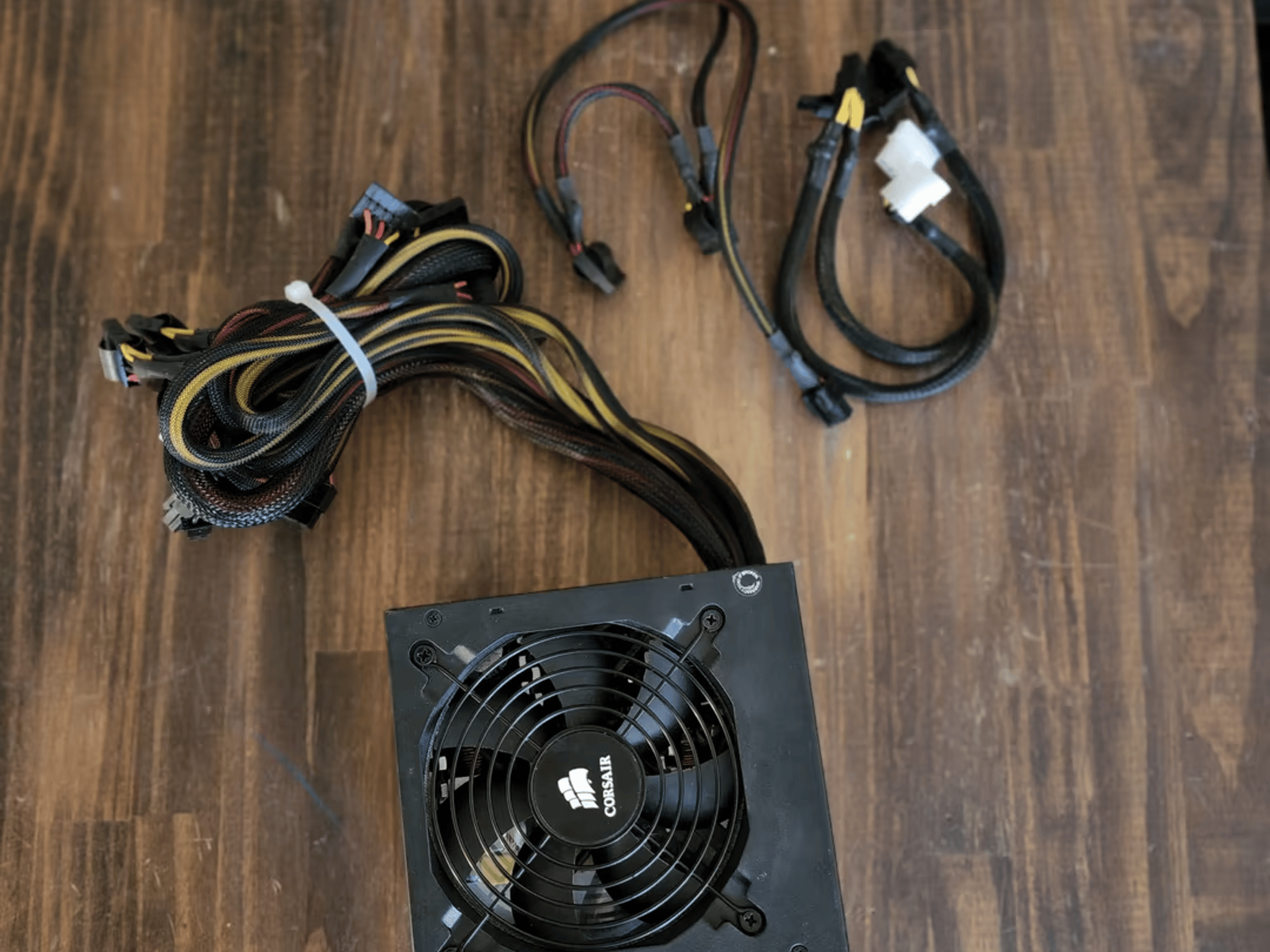 Corsair CS600 600W Power Supply