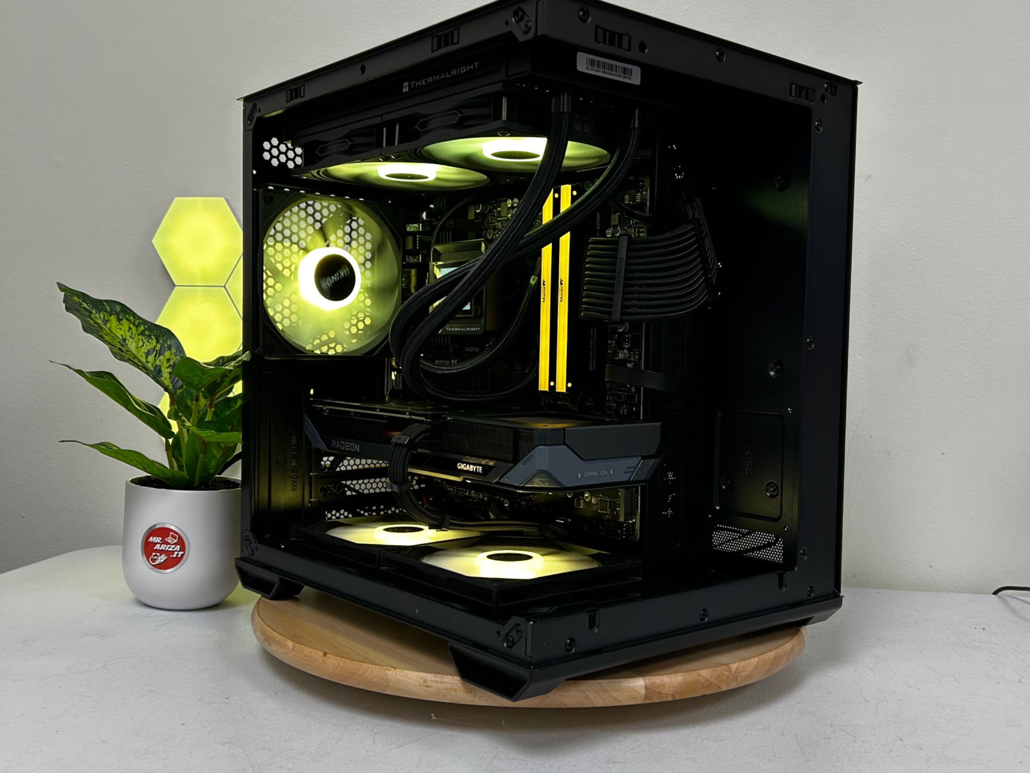 ⚔️ "Nebula Frost” R7 5800XT/32GB/1TB/ RX 9060 XT 16 GB