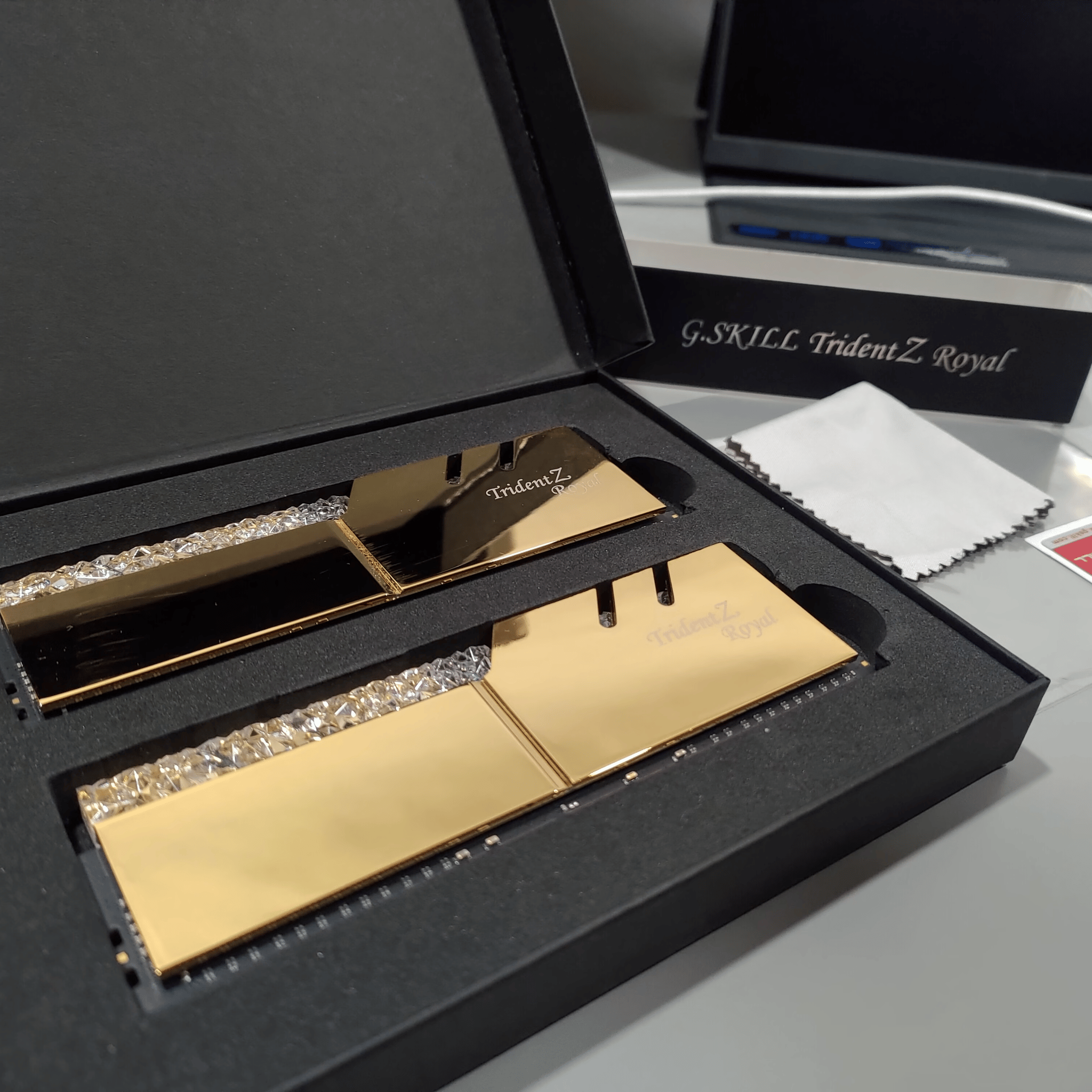 Trident Z Royal 64gb 3200 cl-14