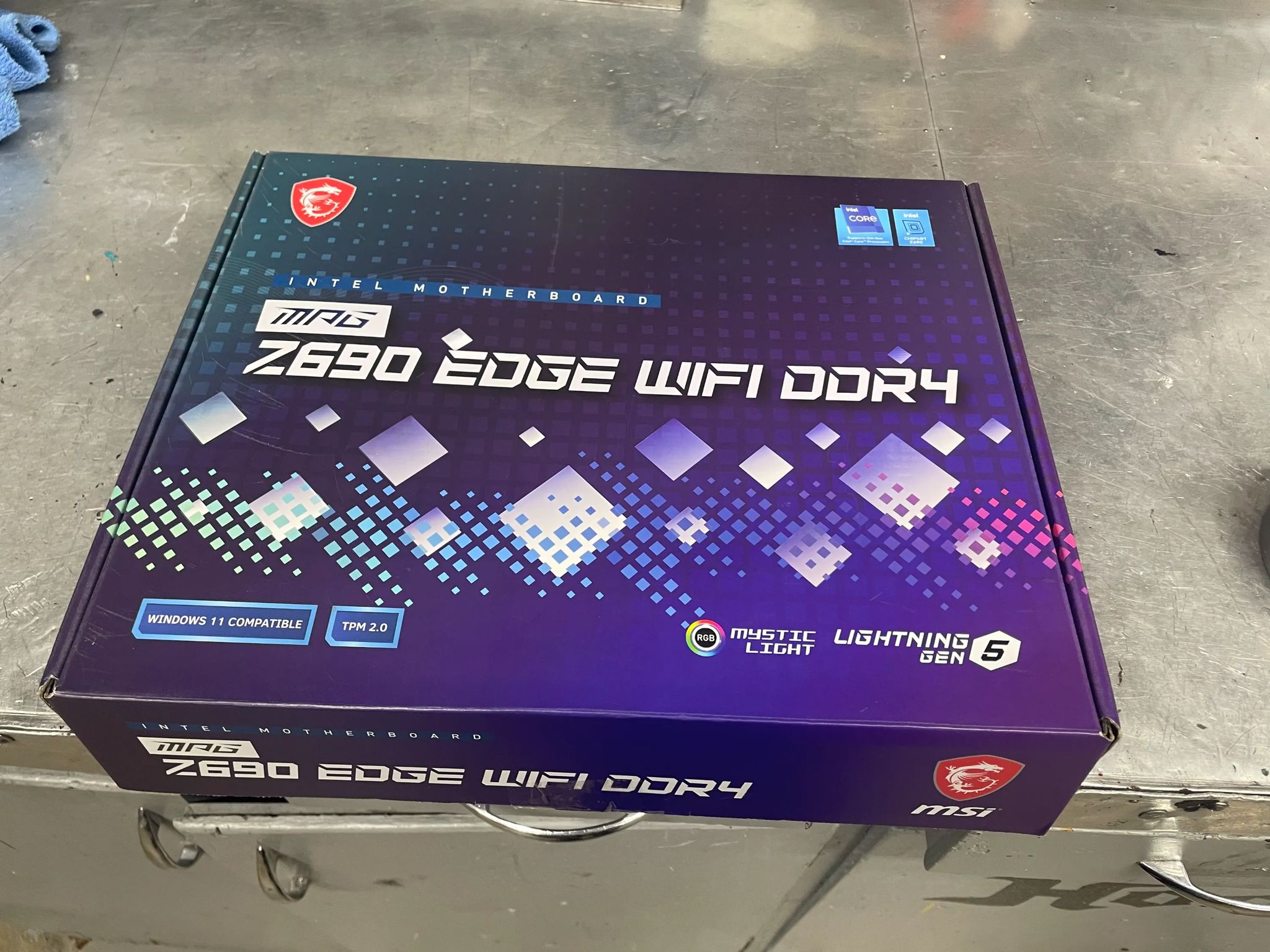 MSI MEG Z690
