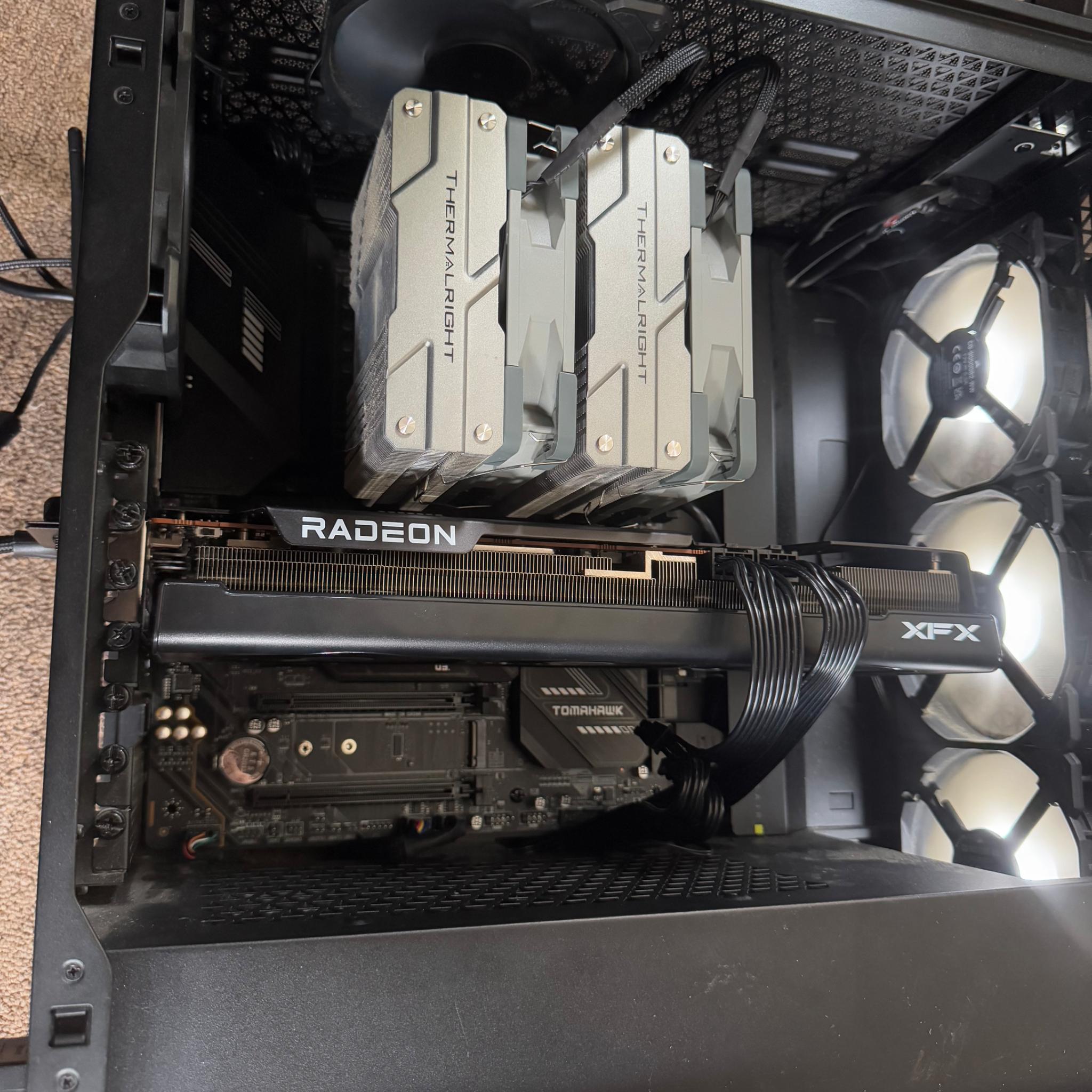 High/Ultra settings 1440p gaming PC Ryzen 7, RX 7800xt