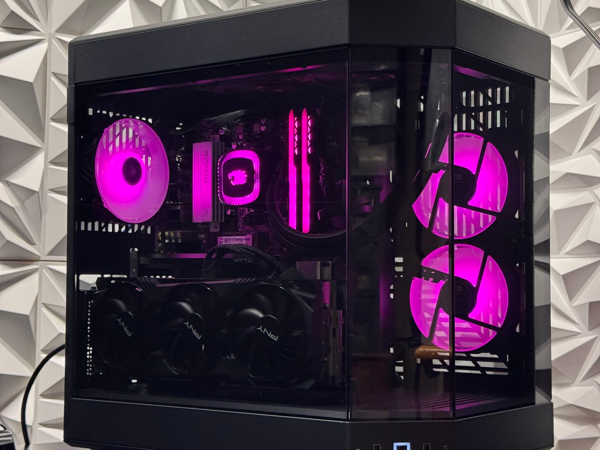 RTX 4070 Ti / Ryzen 9 7900x / 32GB DDR5 Ram / 1TB SSD / streaming pc / Creator pc / Gaming pc /