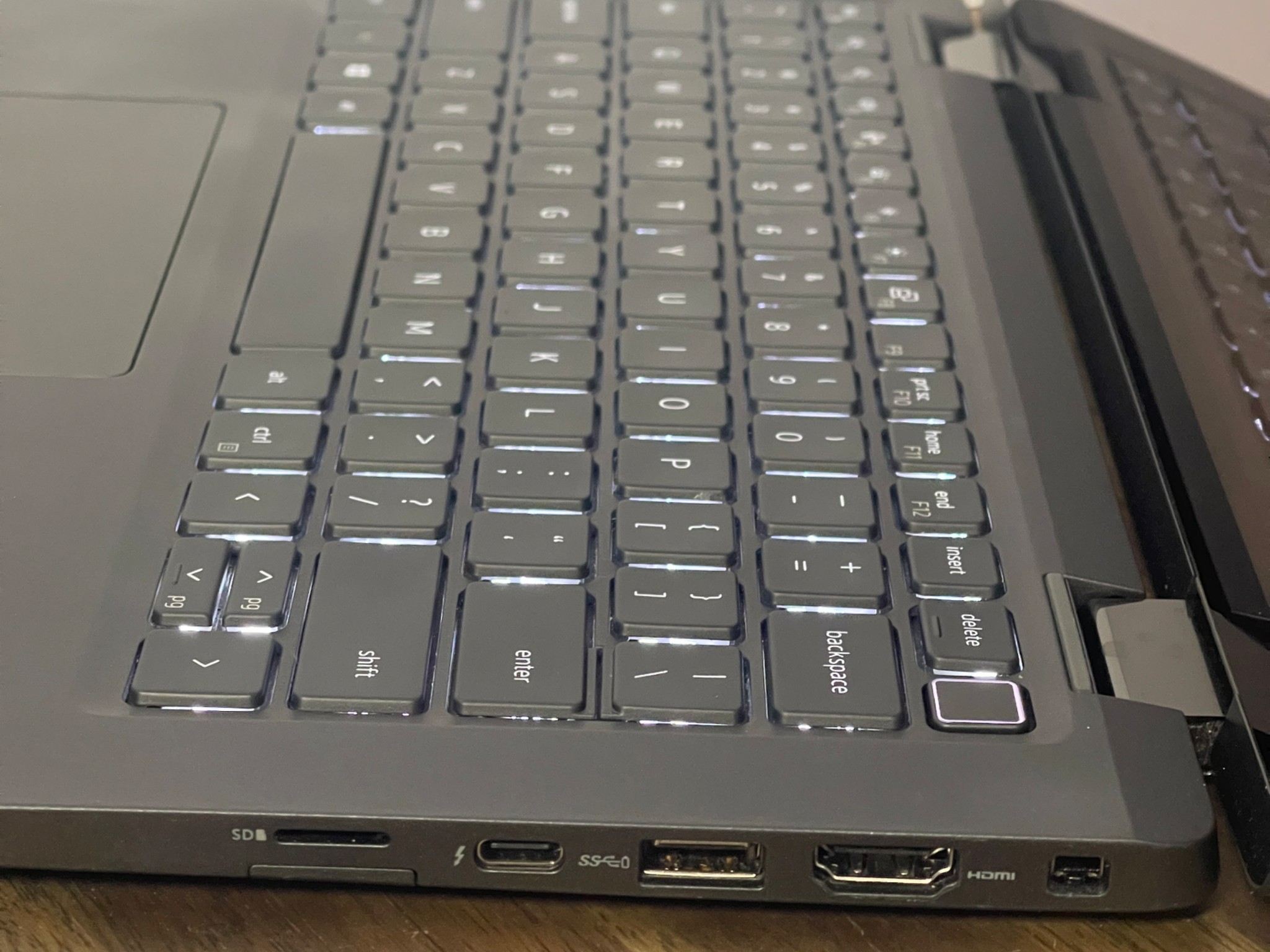 Nebula Voyager | Dell Latitude 7420 14"| i7-1185G7 3.0GHz 16GB 512GB