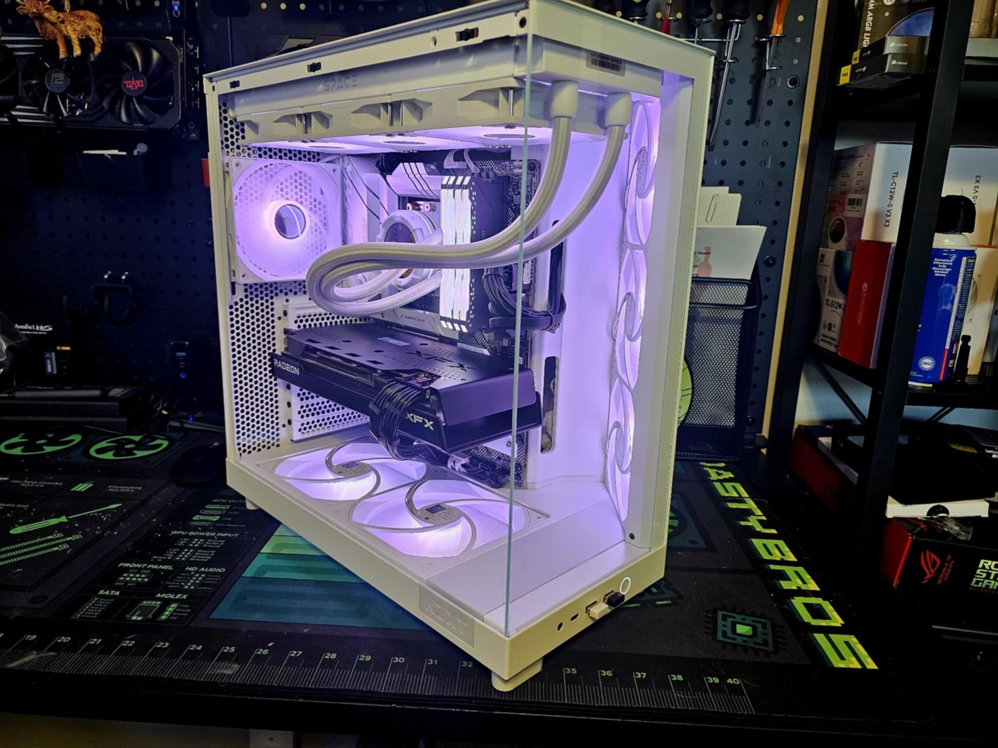Super clean build! B660-i7 14700k-RX7700XT-32gb ddr5-1TB m.2-360mm AIO