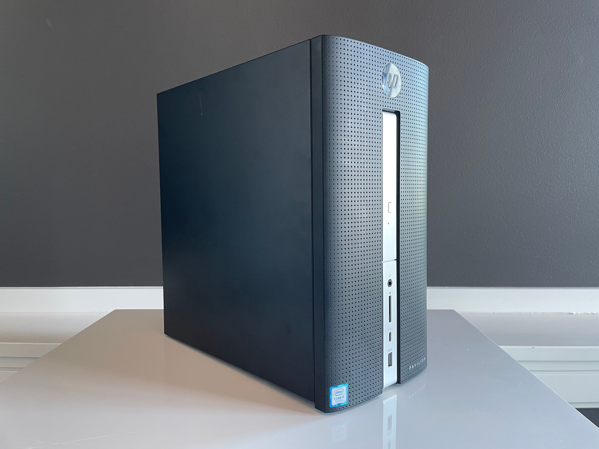 HP Pavilion Budget Gaming PC! i5-7600 12GB RAM Radeon RX560 4GB 256SSD