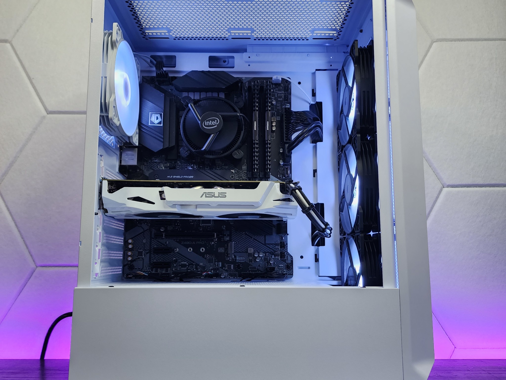 💙💜💙 ASUS GeForce GTX 1060 // Intel Core i3 10100 // Corsair Vengeance LPX 16GB 3200MHz