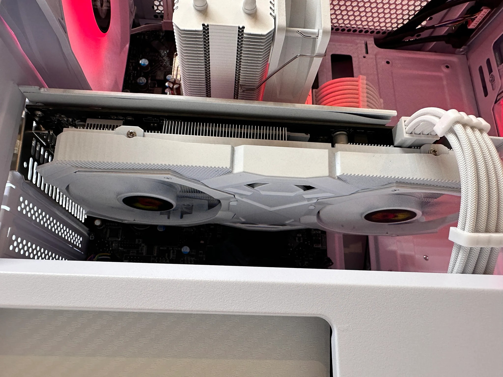 🐧North Pole Gaming PC🐧AMD RX 580 8GB⚪Ryzen 5 3500X⚪16GB DDR4⚪1TB SSD