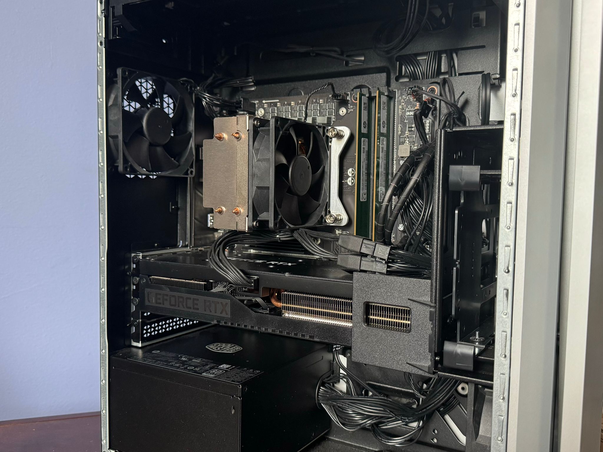 HP ENVY - RTX 3070Ti | i7 12700 | 16GB DDR4 | 1TB SSD