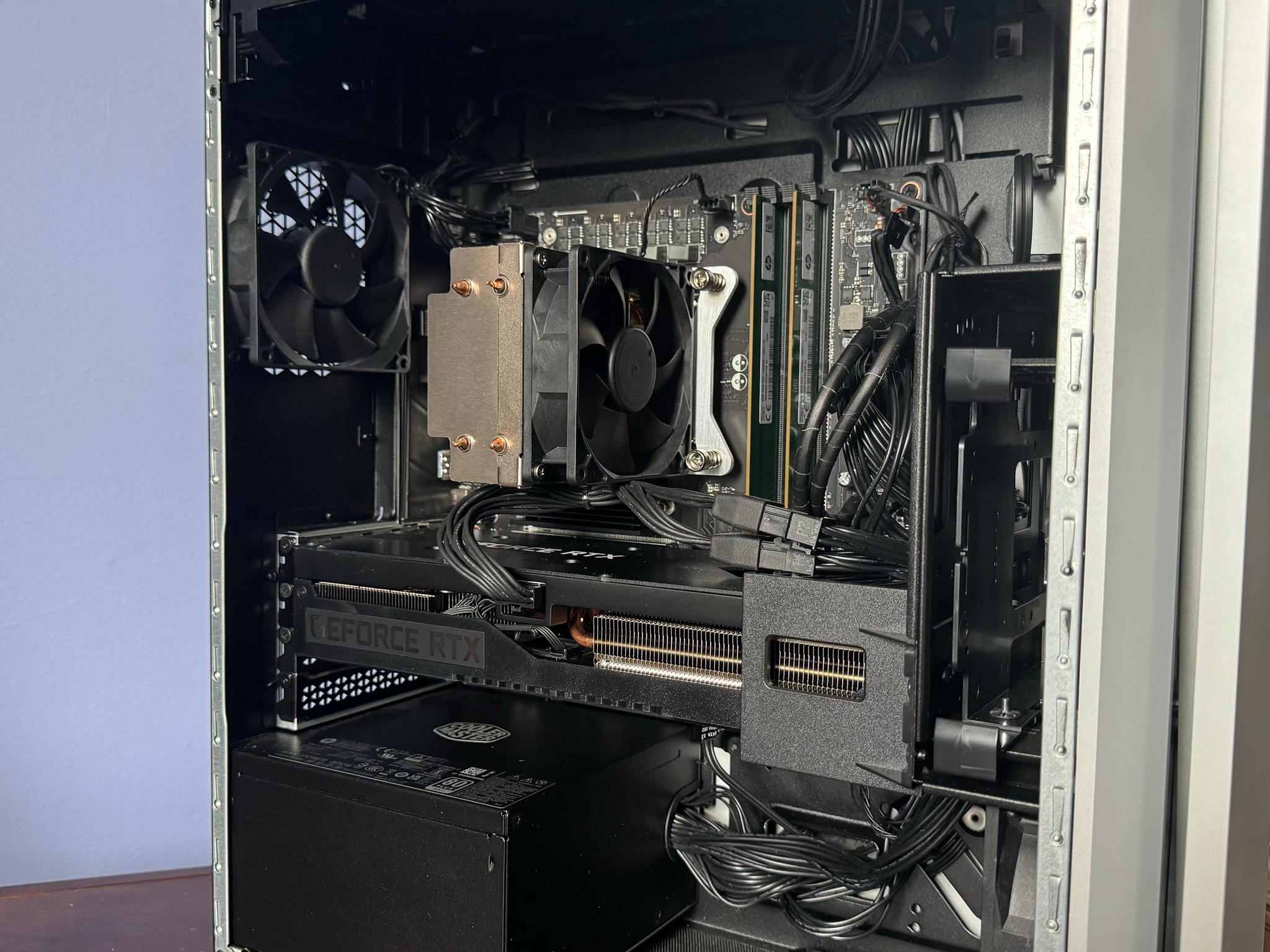 HP ENVY - RTX 3070Ti | i7 12700 | 16GB DDR4 | 1TB SSD