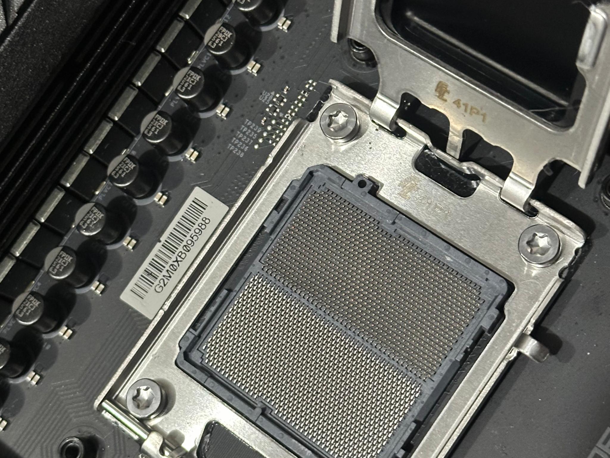 ASRock X670E TAICHI AM5