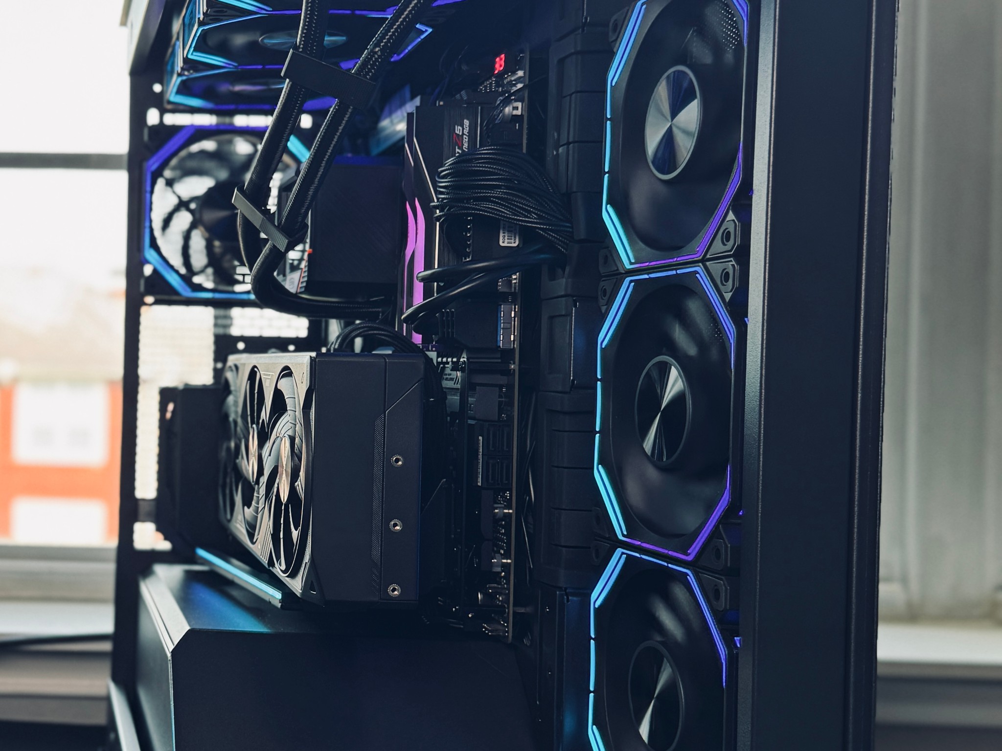 Ultra High-End Custom PC | Ryzen 9 9850X3D | RTX 5080 | 64GB DDR5 Trident Z | 4TB NVMe