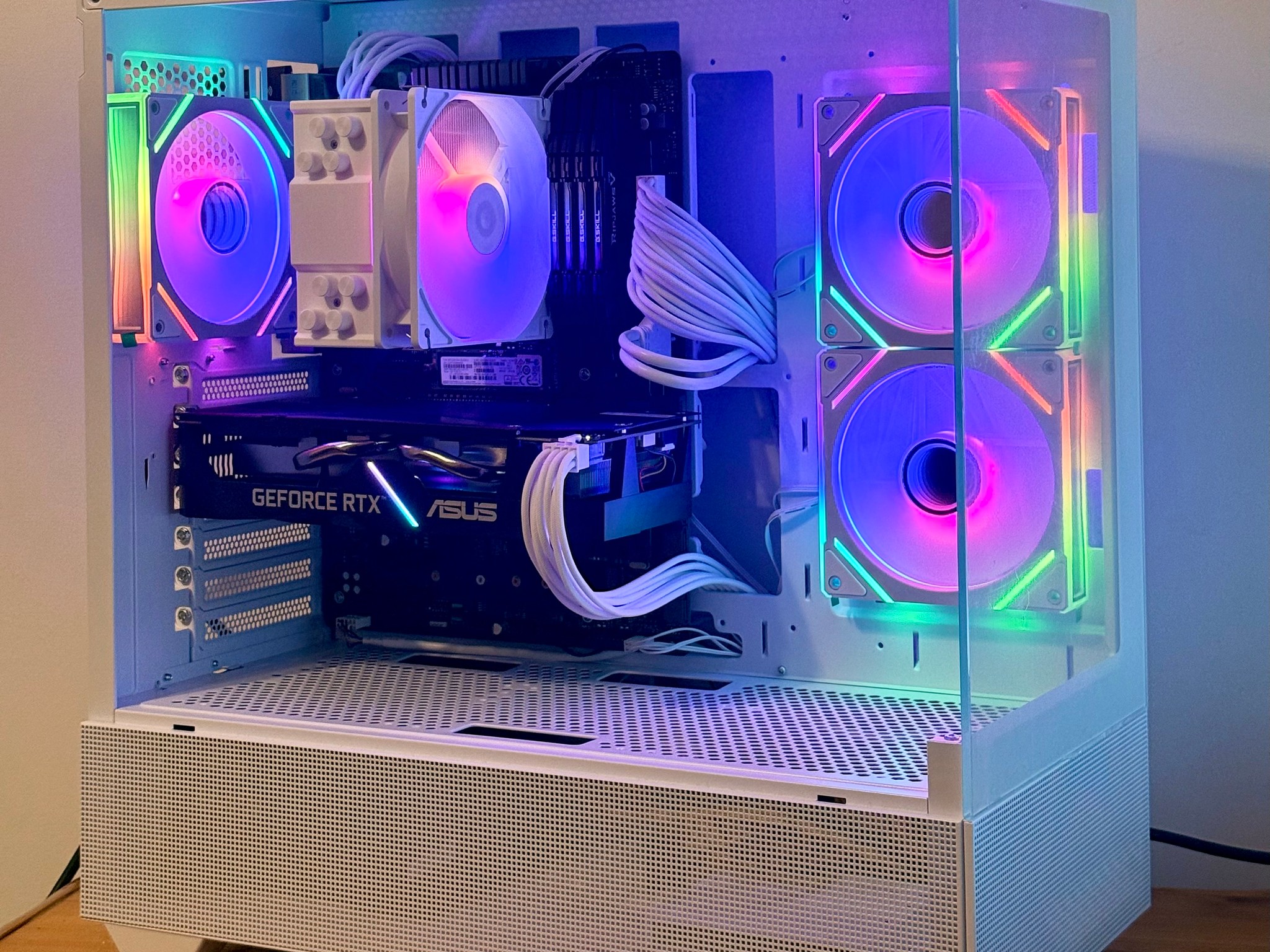 Perfect starter pc! Ryzen 5 3600 | 1660 super | 16 gb ram | 512gb ssd|