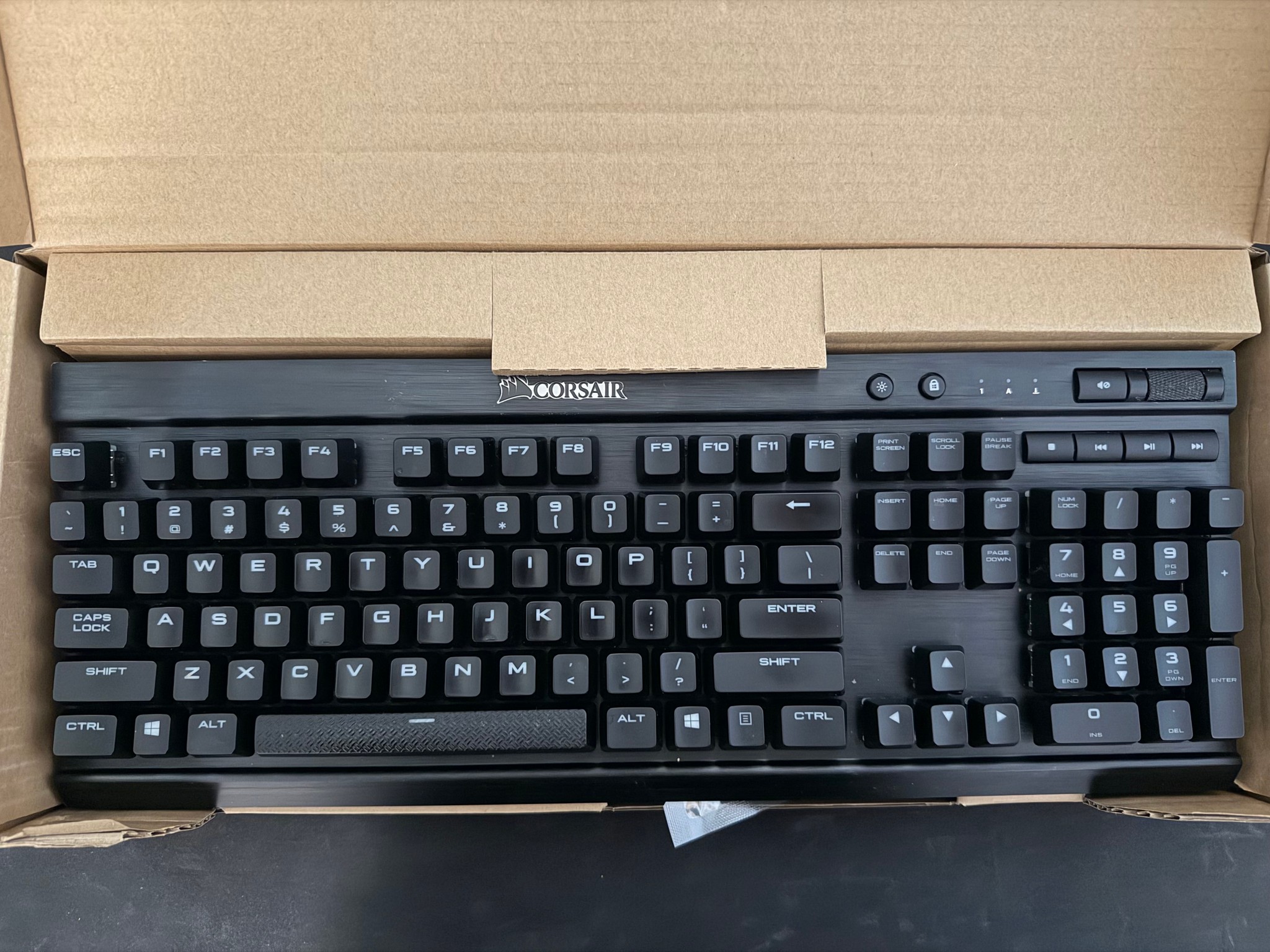 Corsair K70 RGB RAPIDFIRE