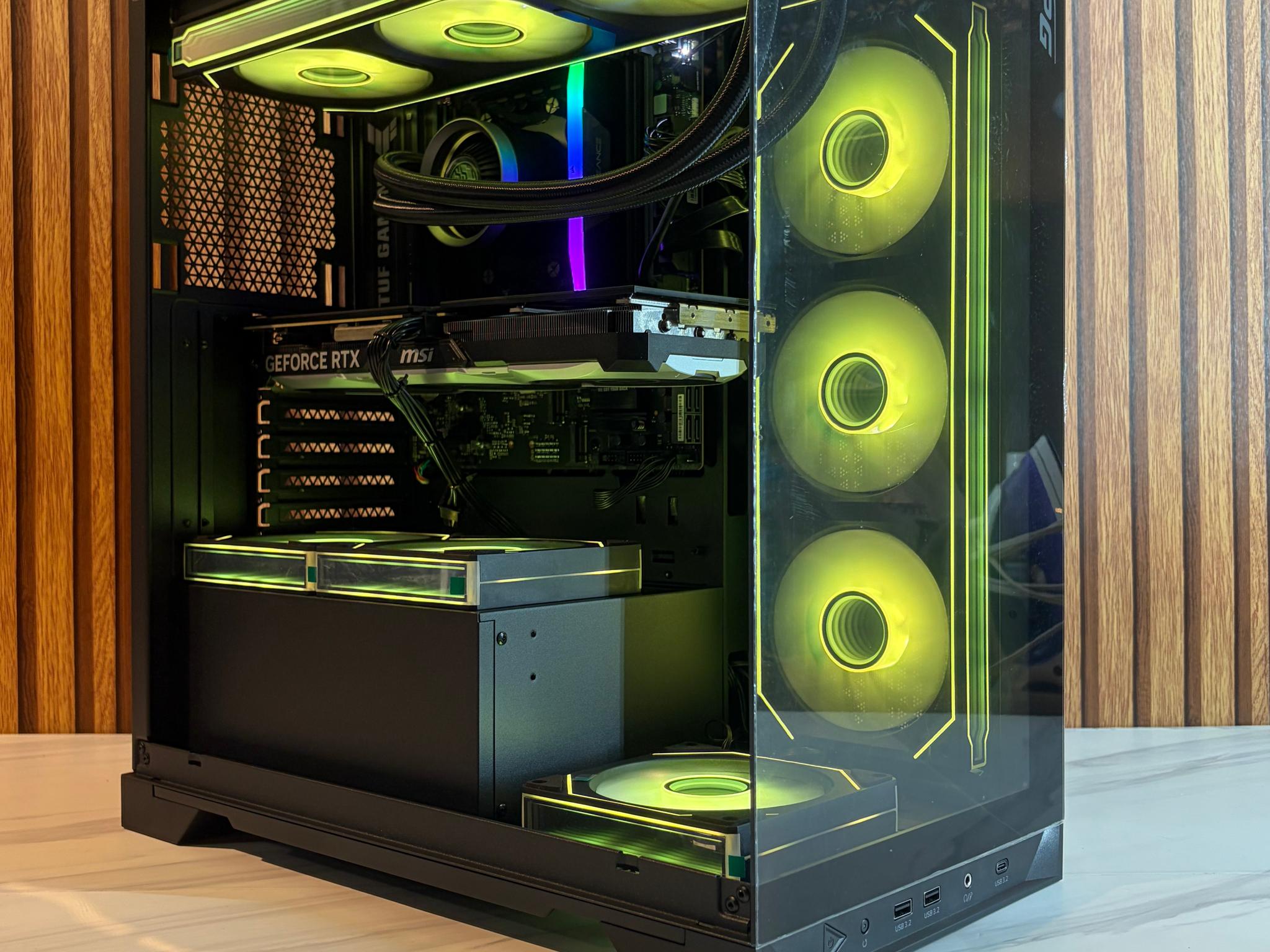 RTX 4070 | RYZEN 5 9600X | 16GB DDR5 | 2TB NVME | 650W | 360MM AIO | Windows 11 pro