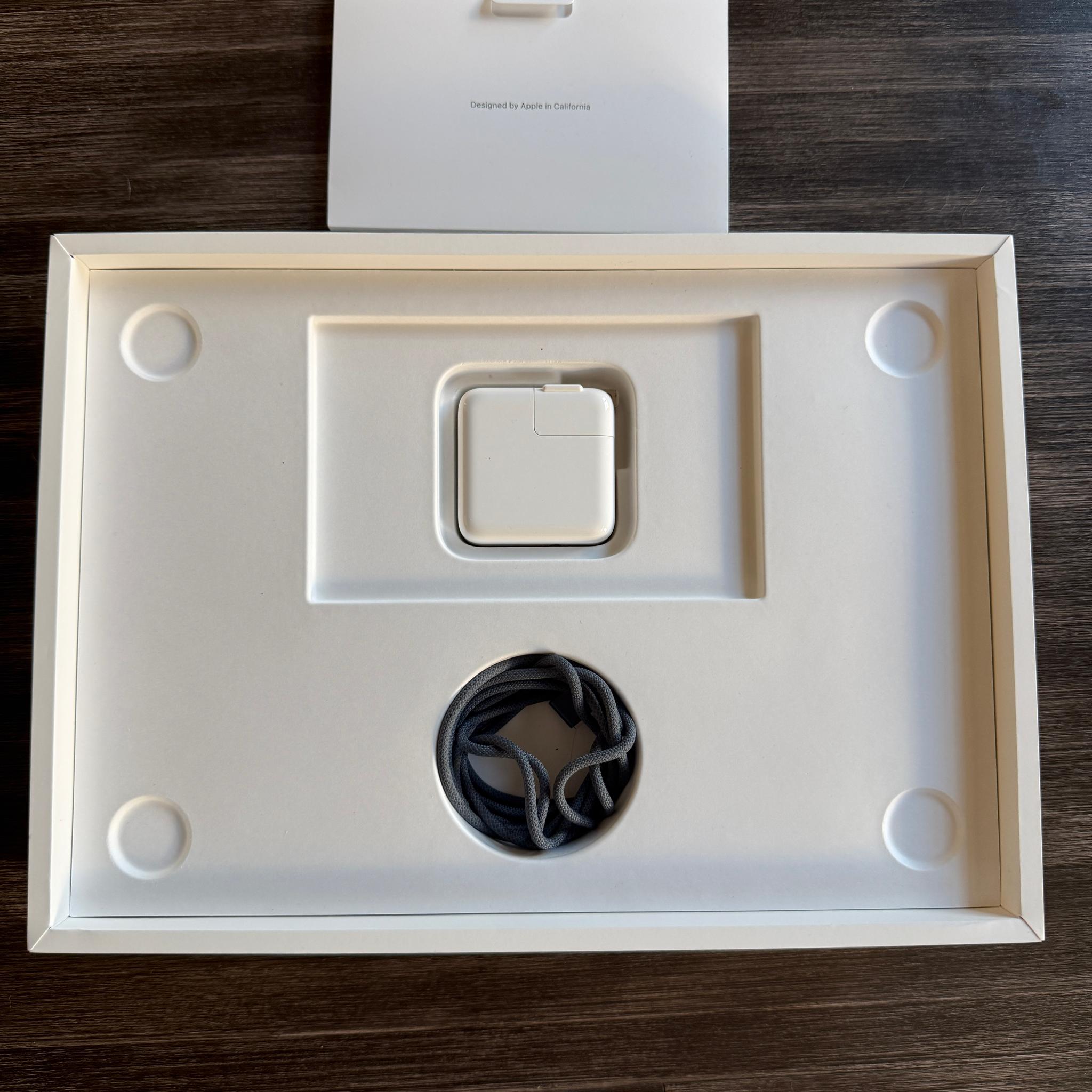 Apple MacBook Air M4, 16 GB RAM, 256 GB Storage, M4 Chip