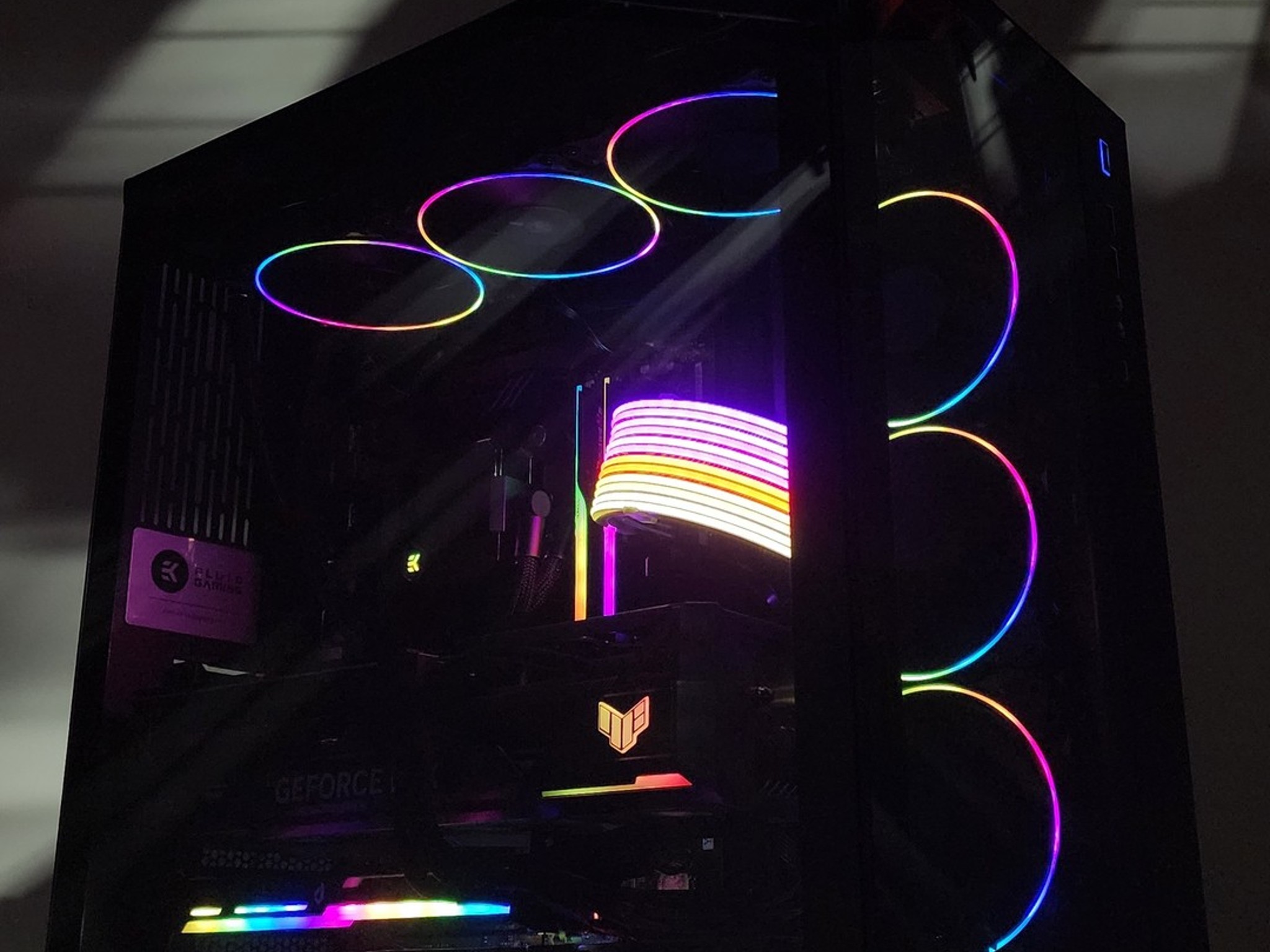 Gaming PC Ryzen 9 7950X 64GB RAM 2TB SSD RTX 4080 16GB Windows 11 Computer