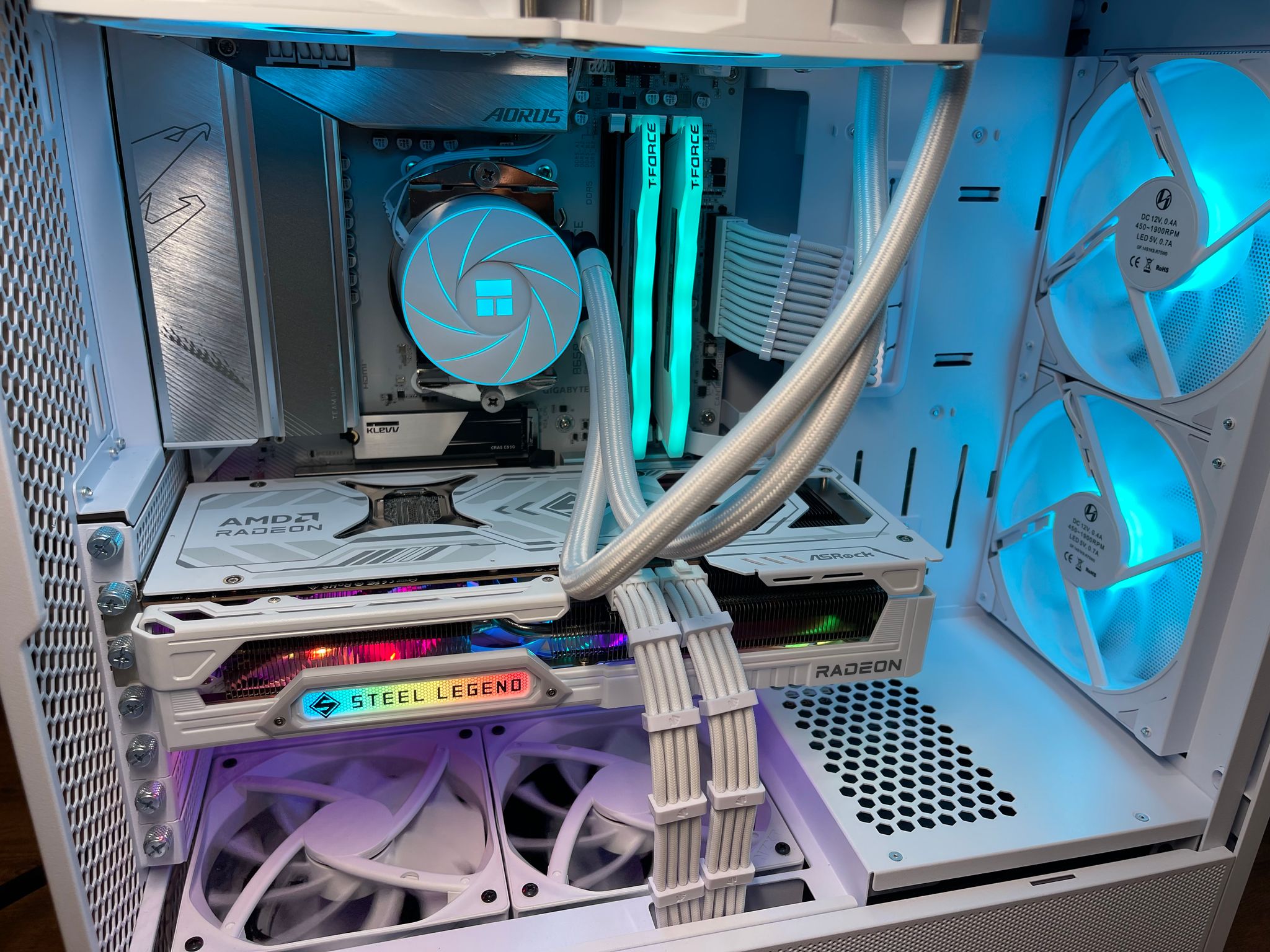 ❄️ICE KING❄️7600X3D❄️9070 XT 16GB❄️1TB