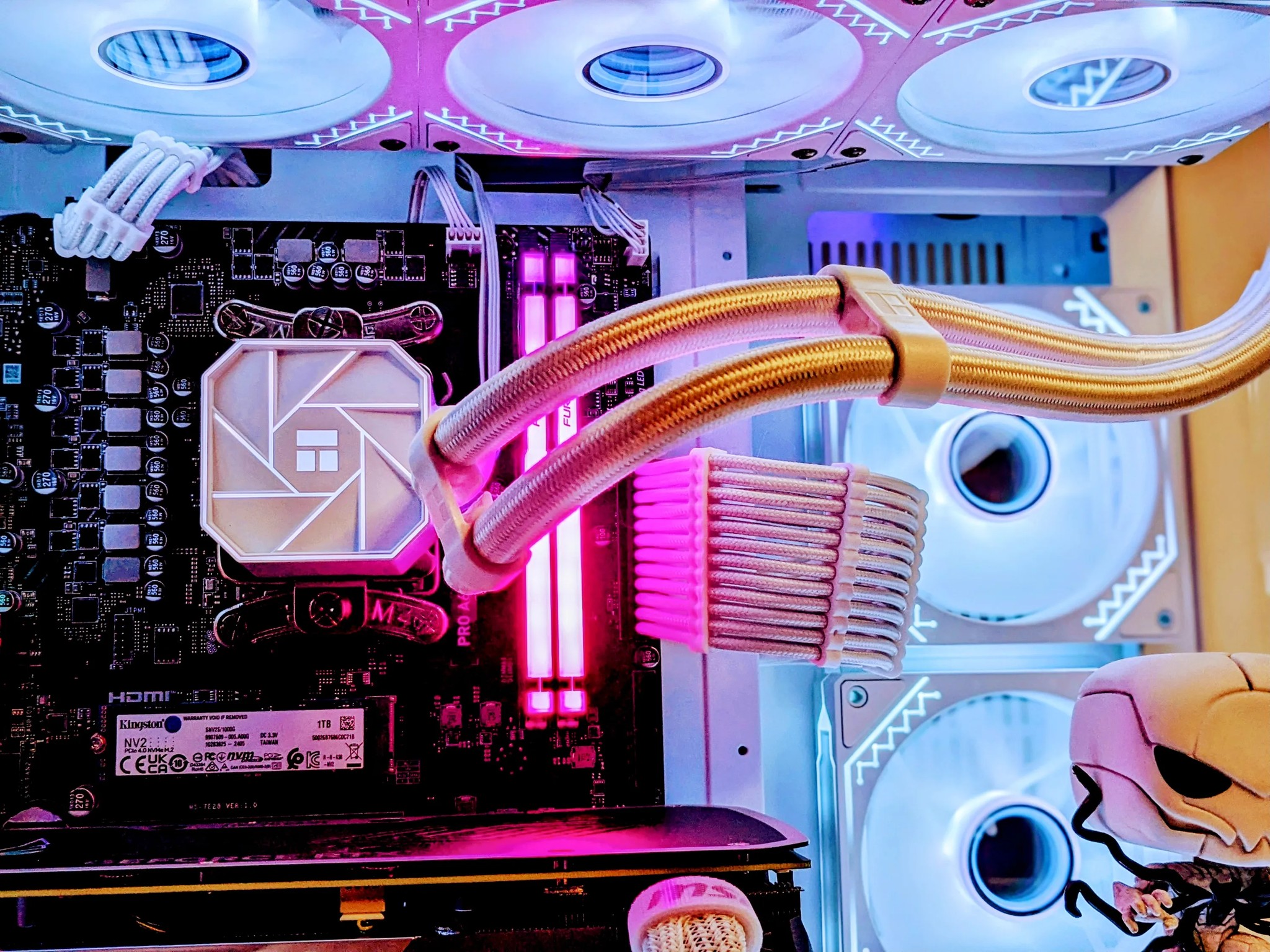 “P0iSoN” 🗯️ (S:2/E:1)| Ryzen 7(AM5)⚪️RTX 4070 Super⚪️ 16GB DDR5 RAM⚪️1TB NVMe+500GB SSD⚪️Windows 11