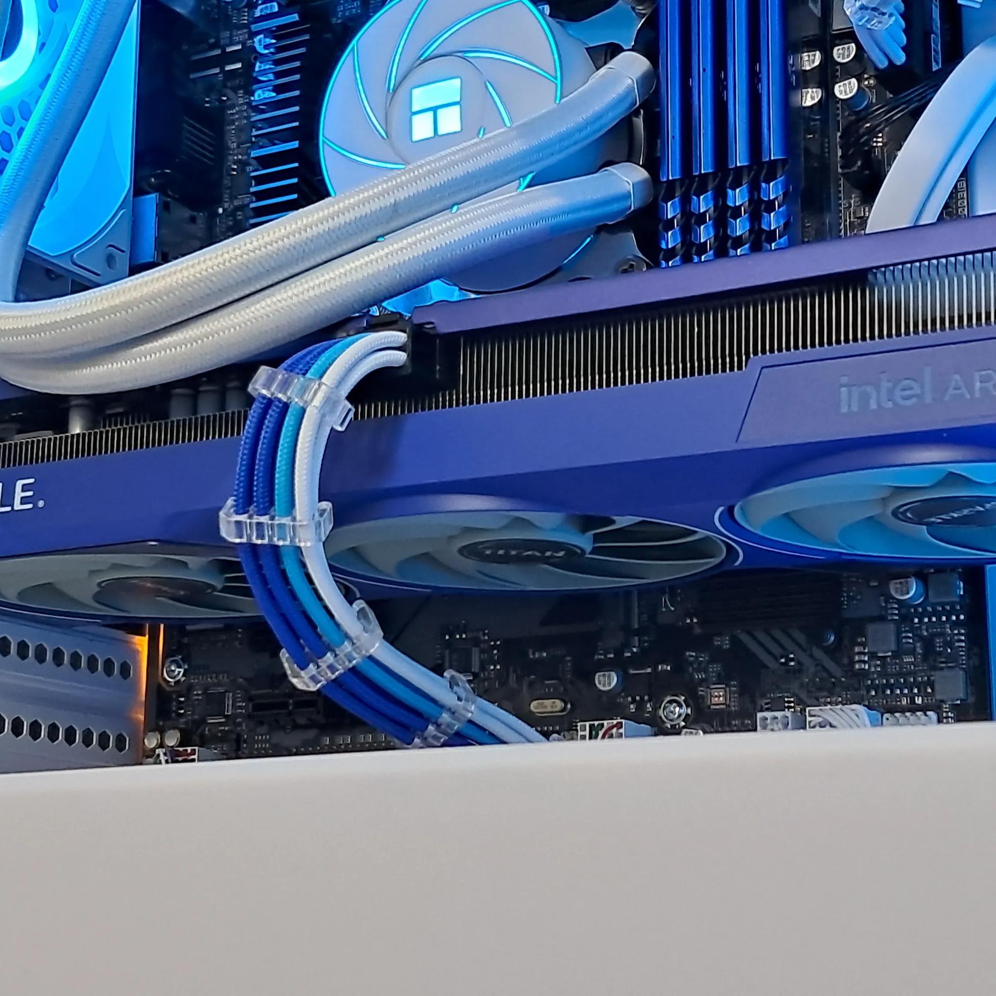 True Blue 1440p Gamer! Arc B580 | Core i5-14600K | 32GB DDR4 | 1TB NVMe SSD