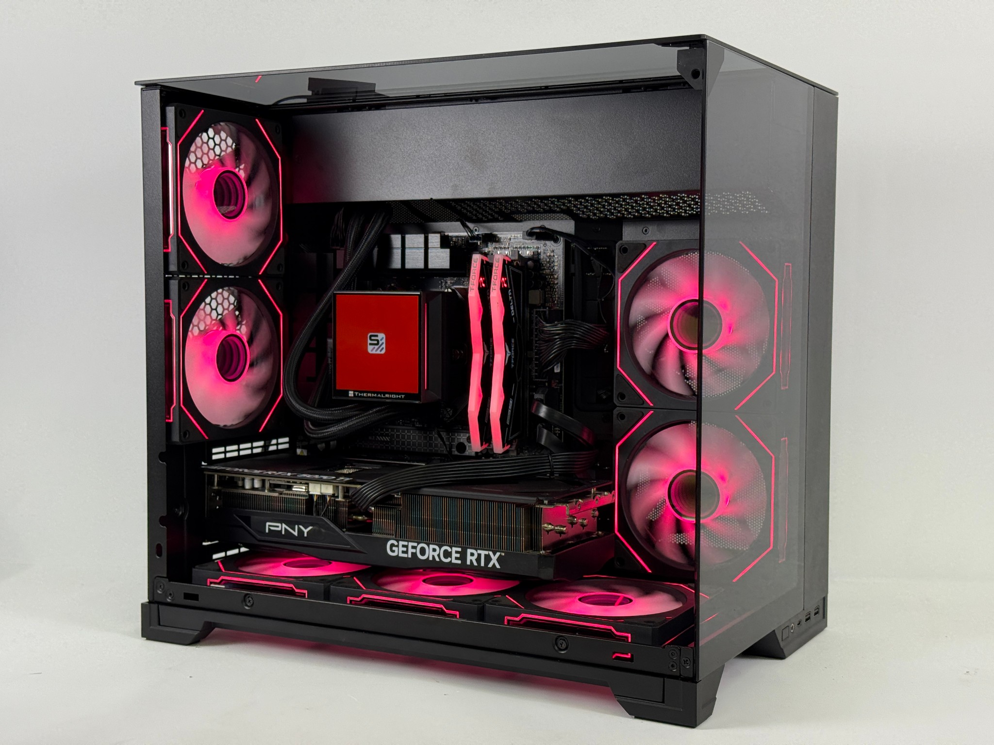 4K Gaming | Ryzen 7 9800X3D, RTX 5070 Ti, 32GB DDR5 RAM, 2TB NVMe SSD, WiFi + Bluetooth