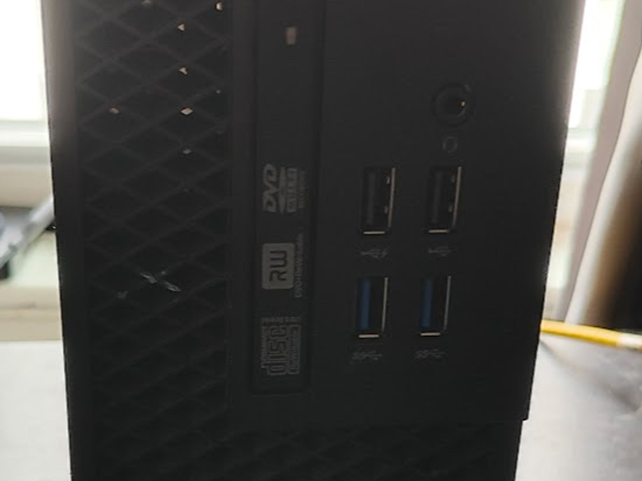 1080p Dell Compact
