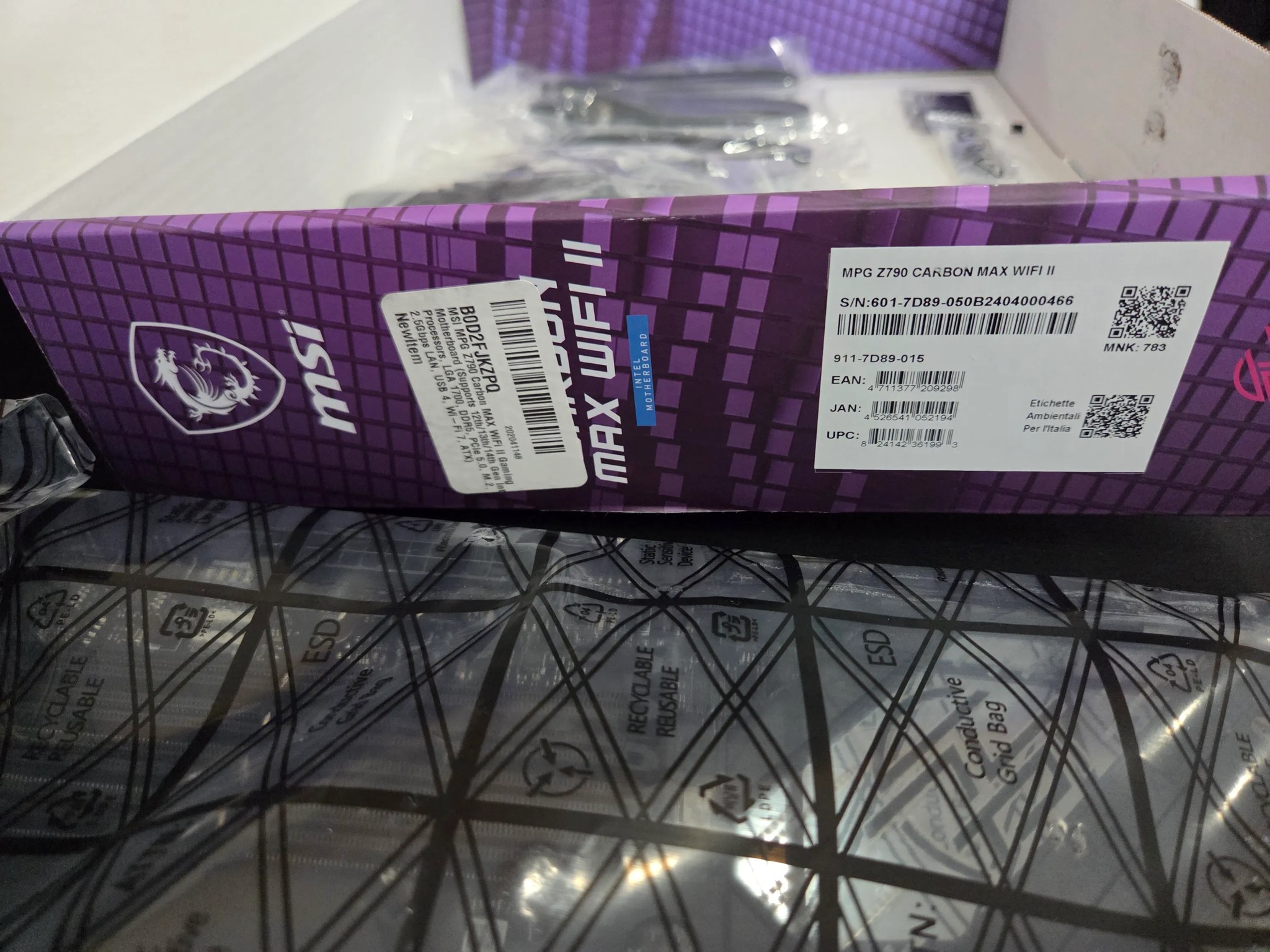 MSI Carbon Wifi 2 Z790 / i9 14900K Combo ( Like New )
