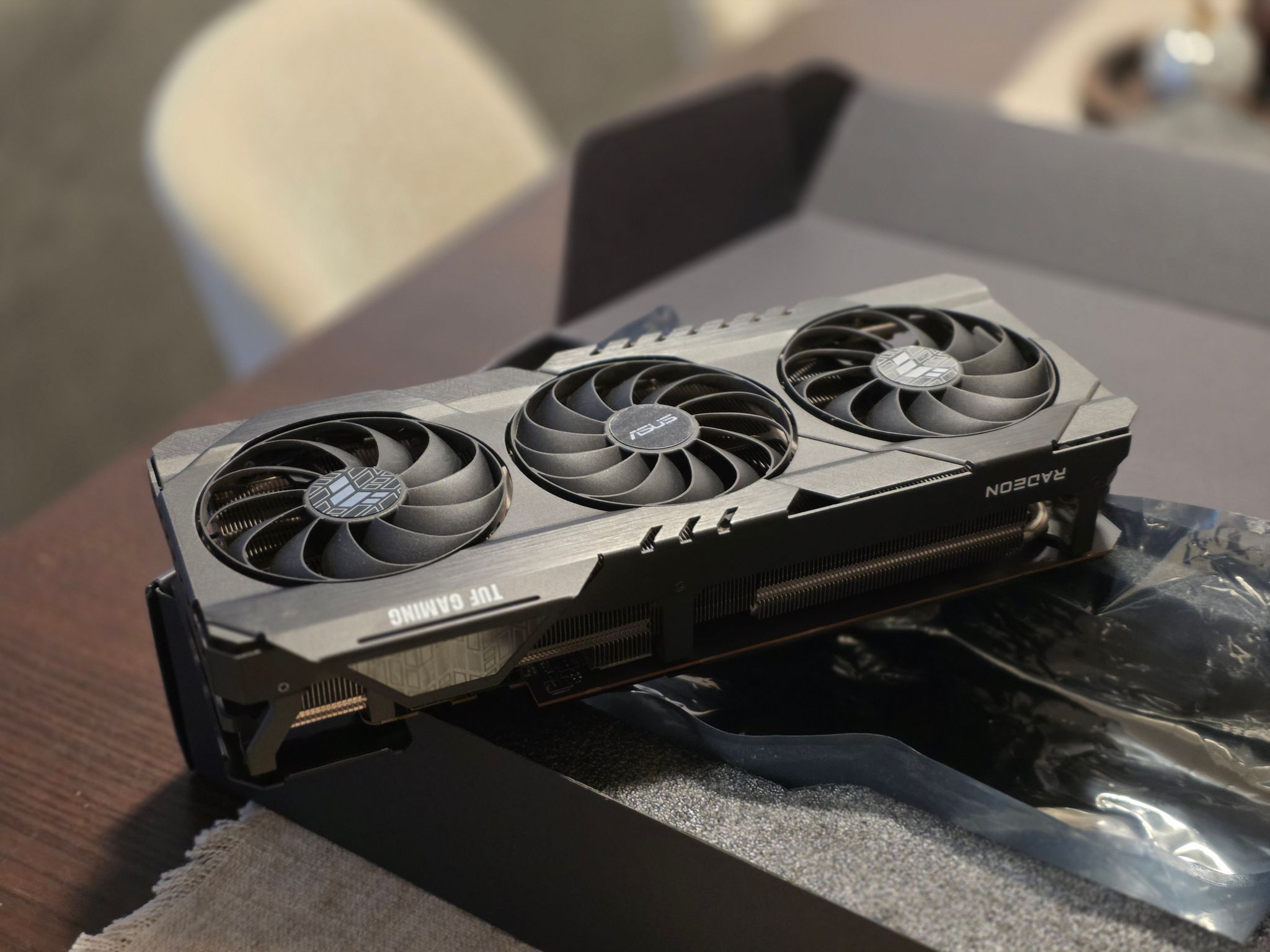 ASUS TUF-RX6800XT-O16G-GAMING