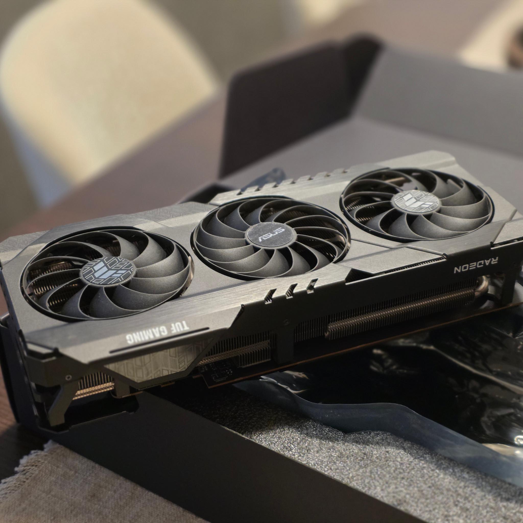 ASUS TUF-RX6800XT-O16G-GAMING