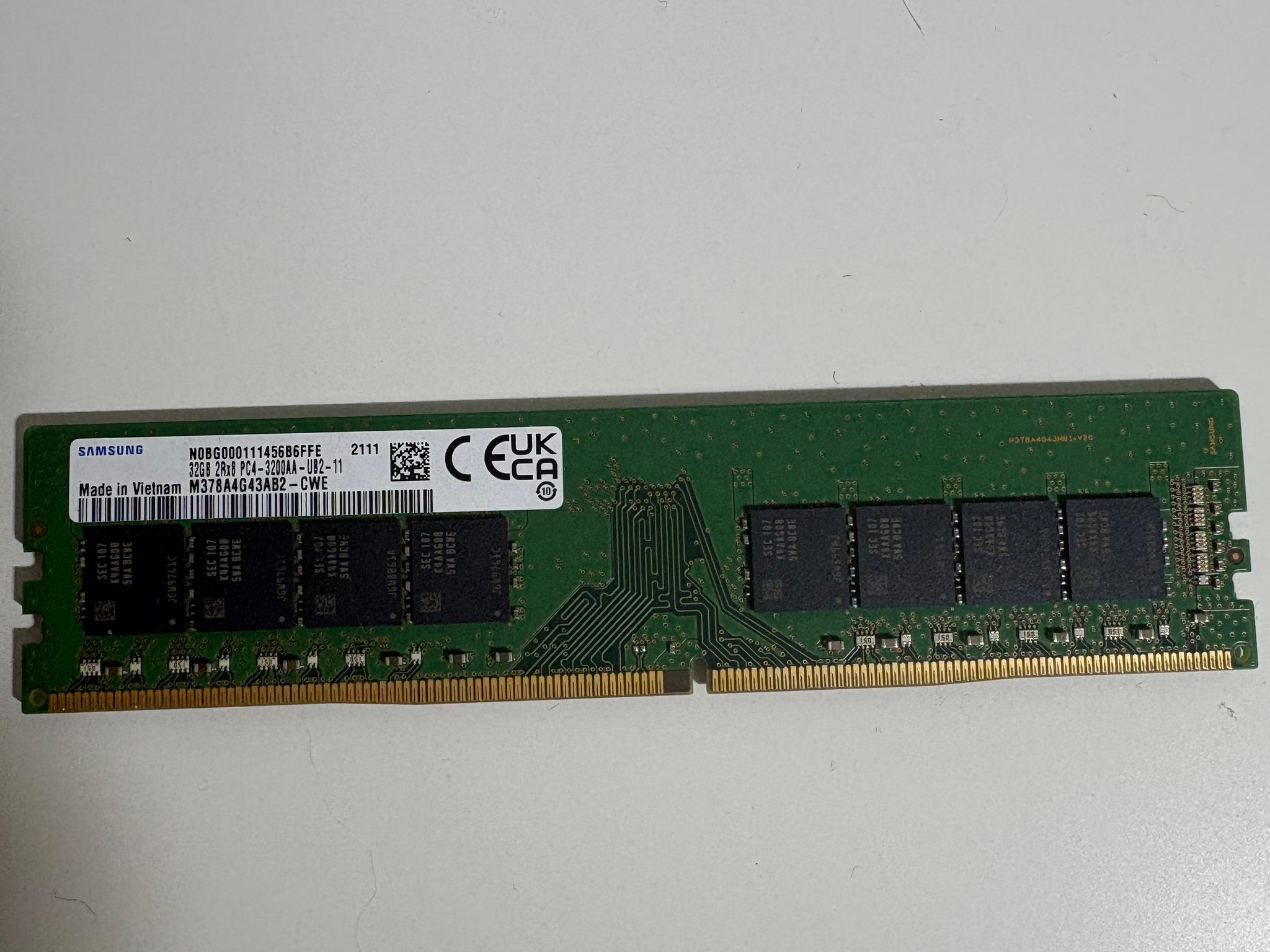 Samsung 32GB DDR4-2666 (1x32GB) - Image 1