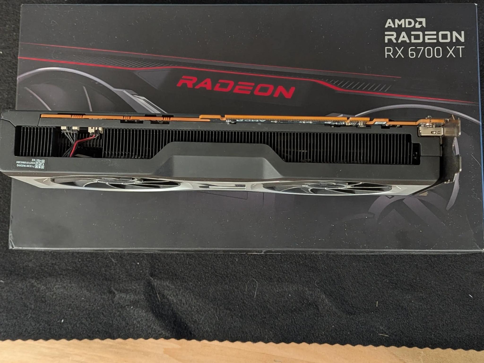 🔥 AMD Radeon RX 6700 XT Reference Edition – 1440p Gaming Beast | Clean & Powerful 🎯