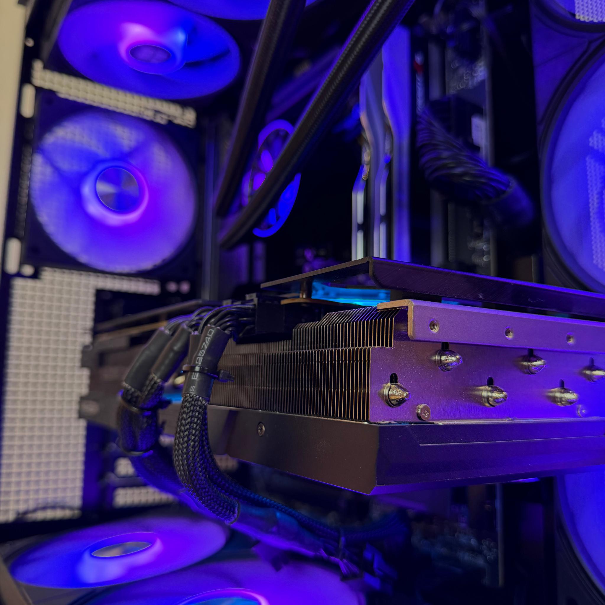 Radeon RX 7900 XT Custom Gaming PC - Ryzen 7 9800X3D