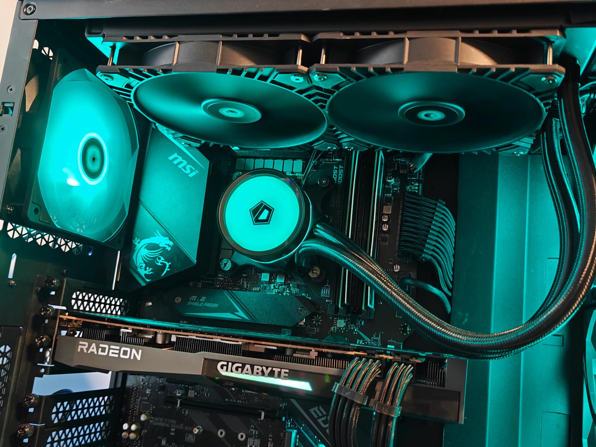 Mid Tier 1440p Gaming PC 10900k & 6700XT