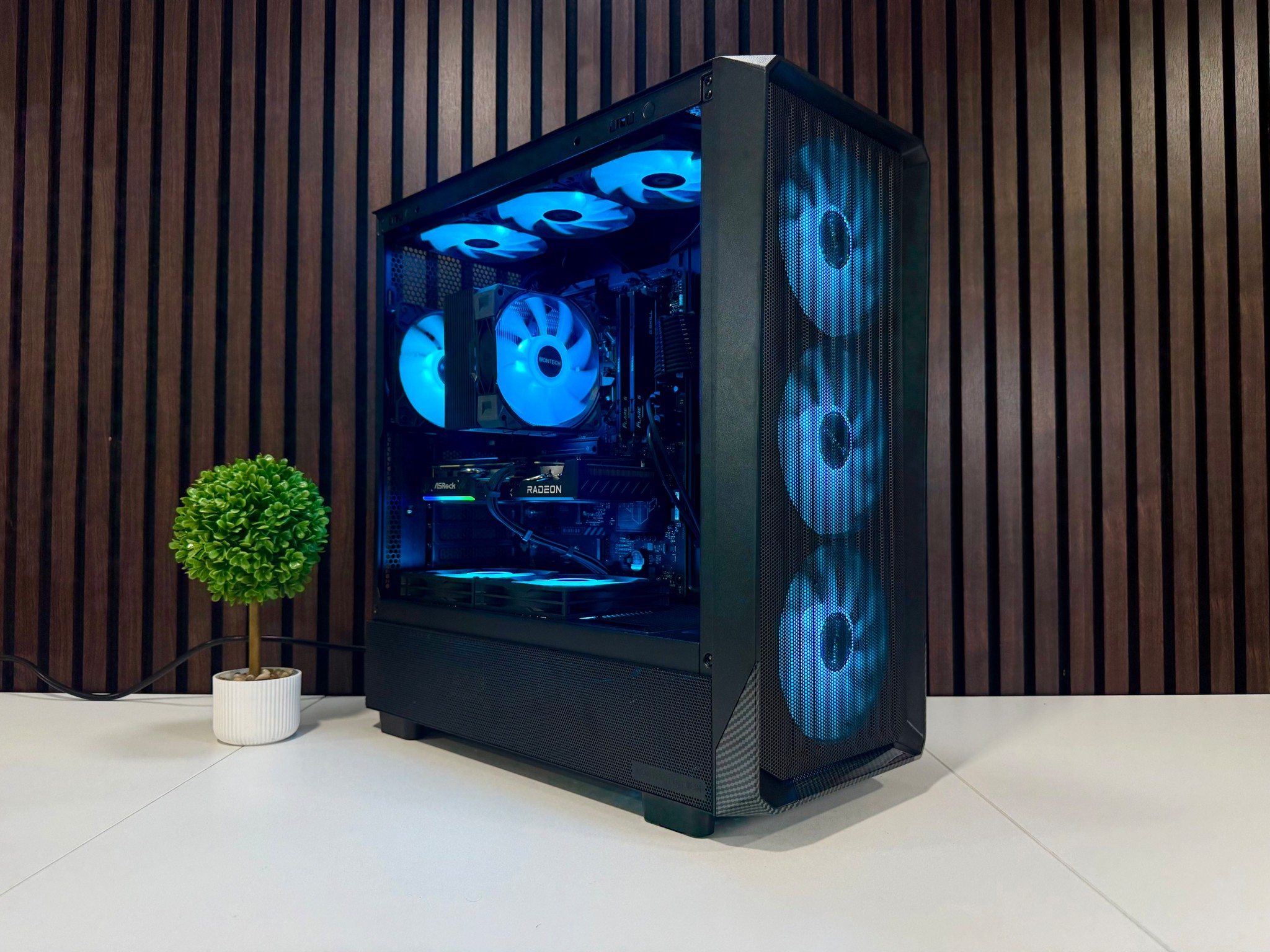 9060XT 16GB | Ryzen 7600X3D | 32GB DDR5 | 1TB SSD | 800W Gold PSU | ARGB Fans | Windows 11