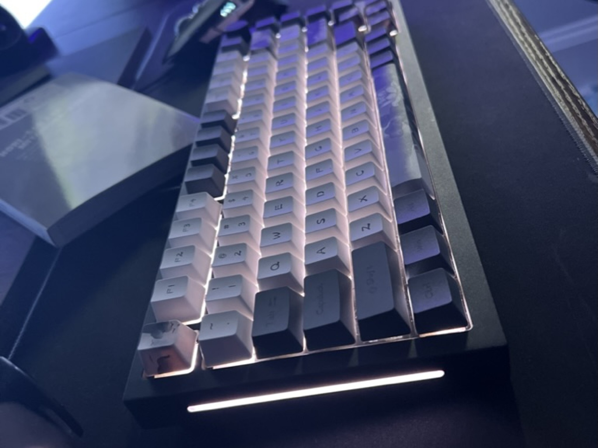 Glorious Gmmk Pro Full Aluminum Custom Keyboard | ⚪️🌸 White Lotus 🌸⚪️