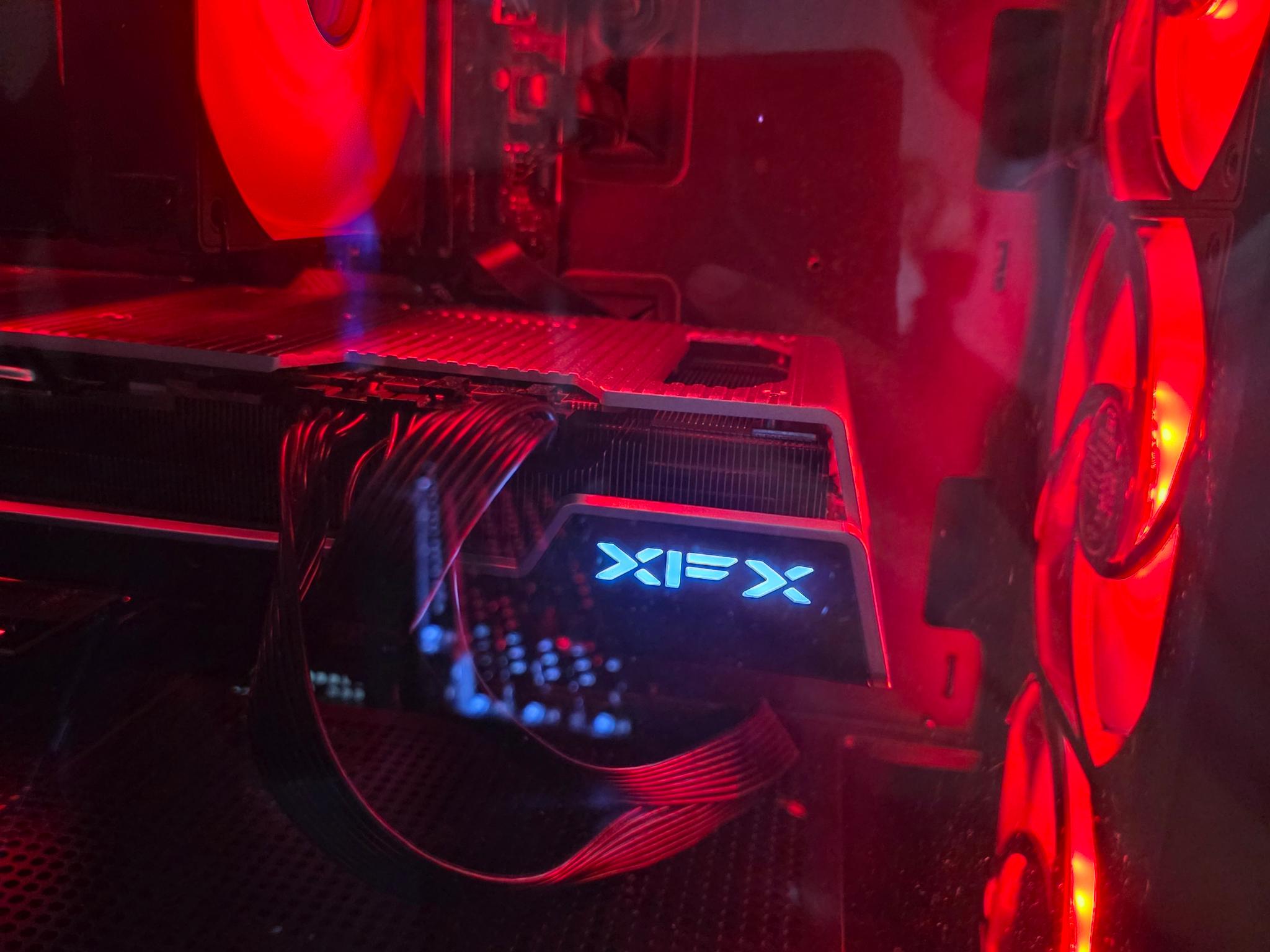 AMD Radeon RX 7900 XTX - Image 2