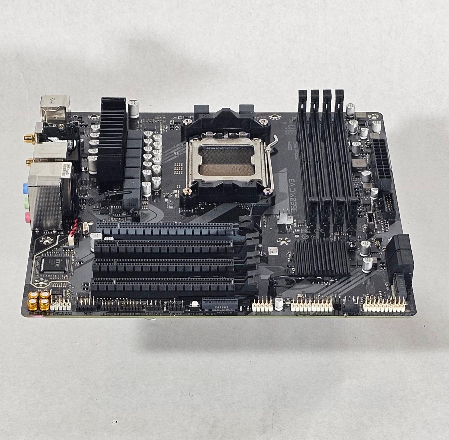 Gigabyte B650M C V3 AM5 DDR5 mATX Motherboard