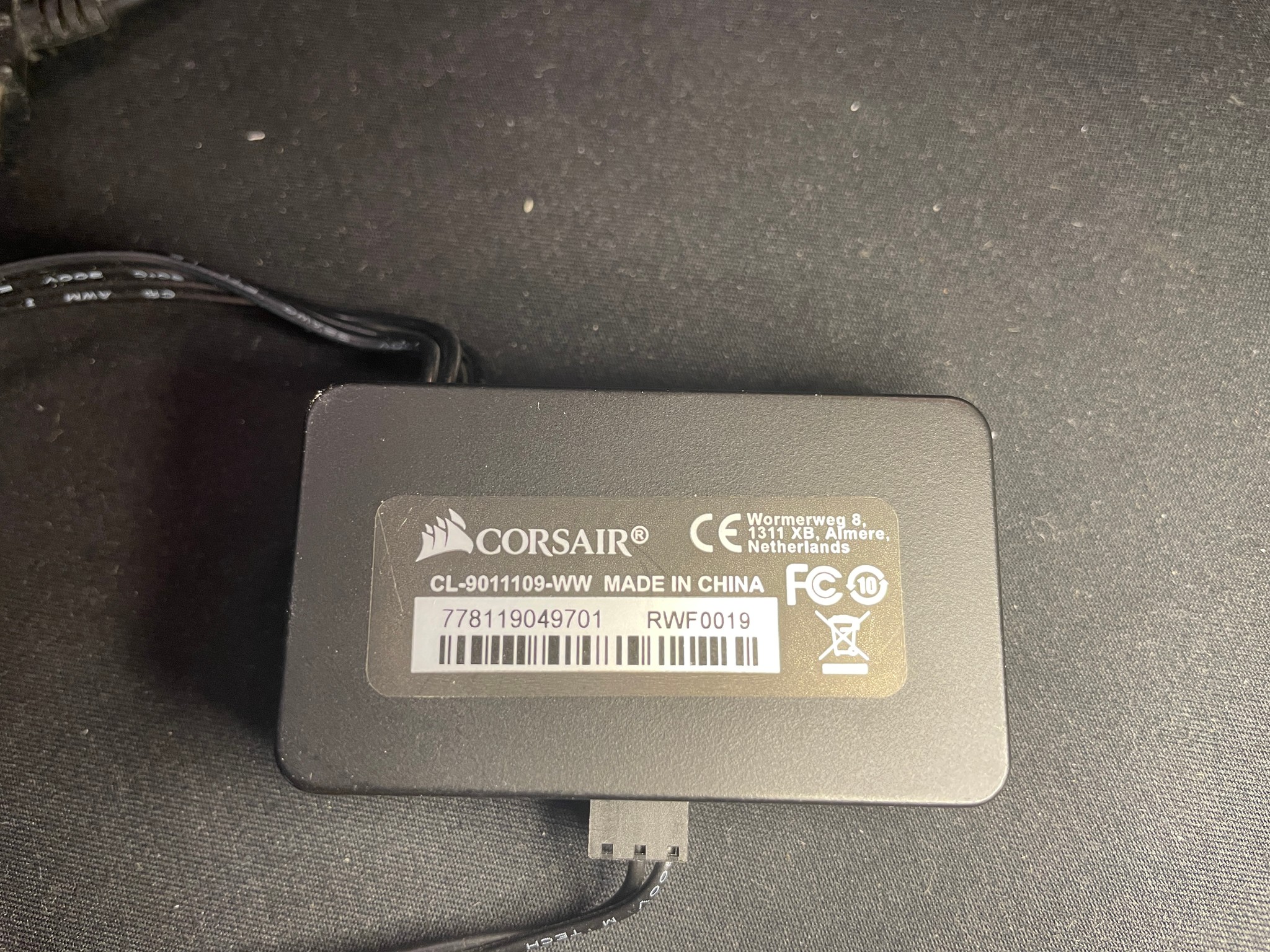 Corsair RGB Lighting Controller Hub with Cables cl-9011109-WW