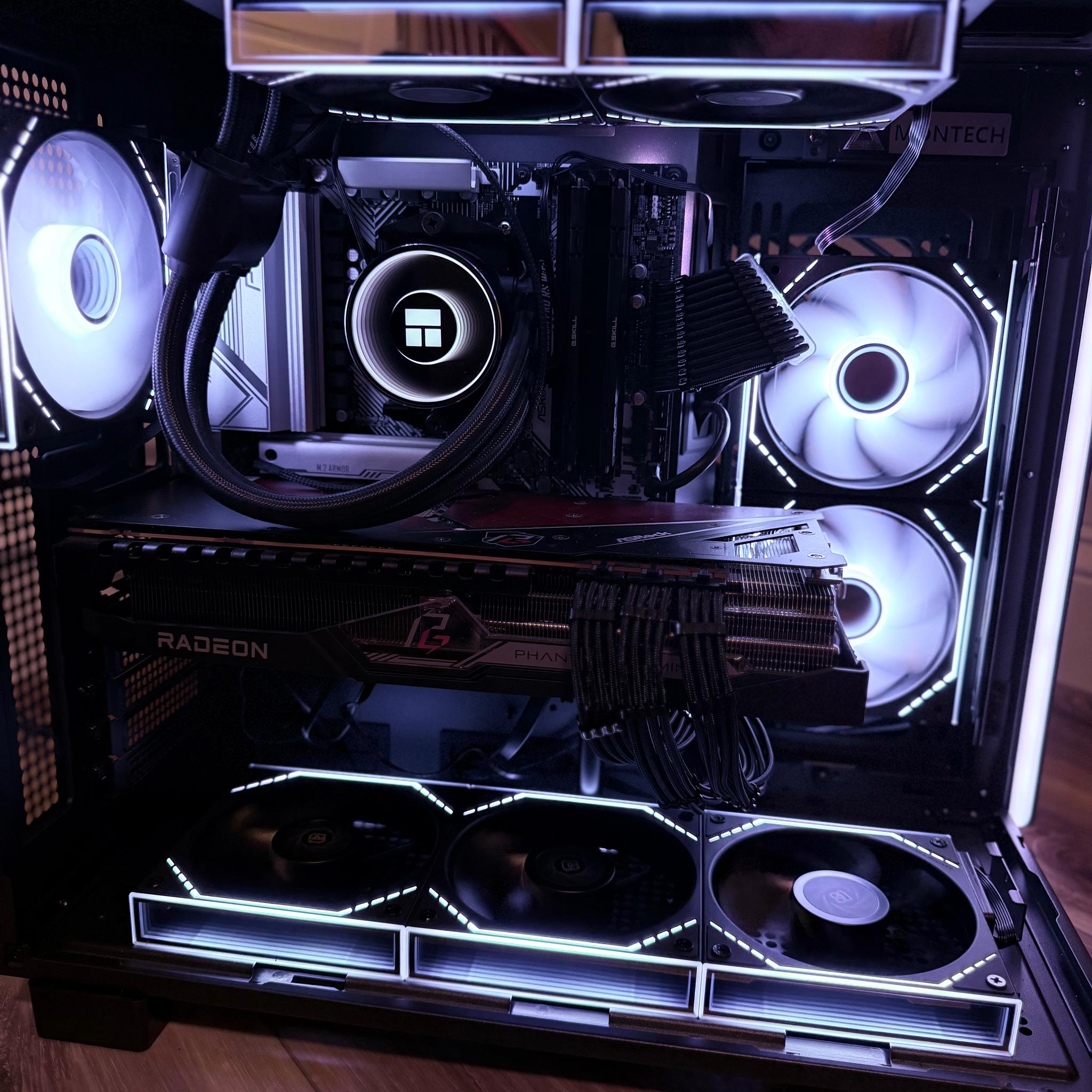❄️"Artic Veil"❄️| 4k Gaming | 7900 XTX 24gb| Ryzen 9 7900 | 32GB Ram | 2tb SSD | WiFi