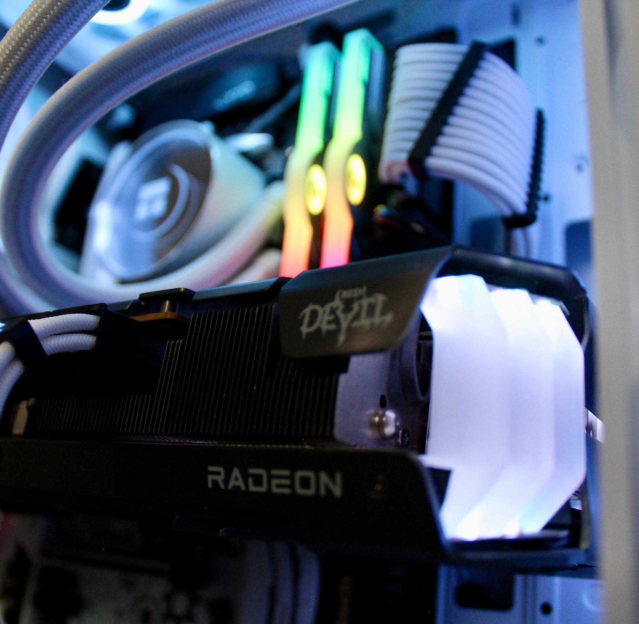 ⚫️ The Domino ⚪️ | Ryzen 7 5800X | 6700XT 12GB | 1TB M.2 Gen4 | 32GB DDR4 | W11 + WiFi |