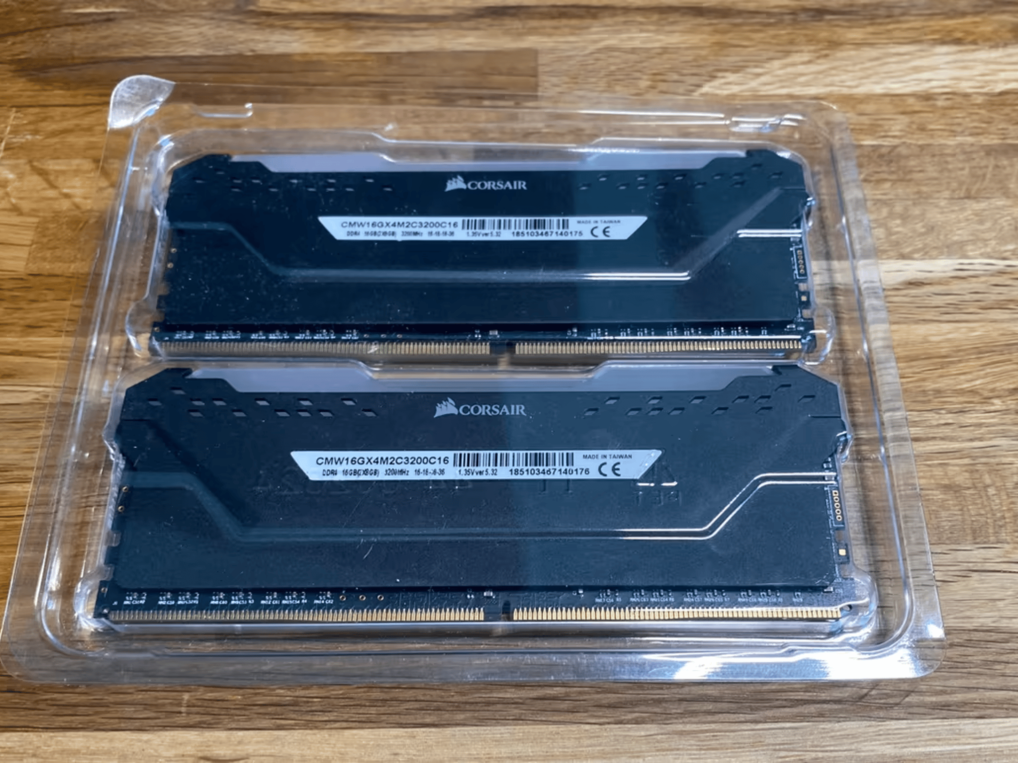 Corsair Vengeance Rgb Pro 16GB (2x8GB) DDR4 3200MHz C16 Ram