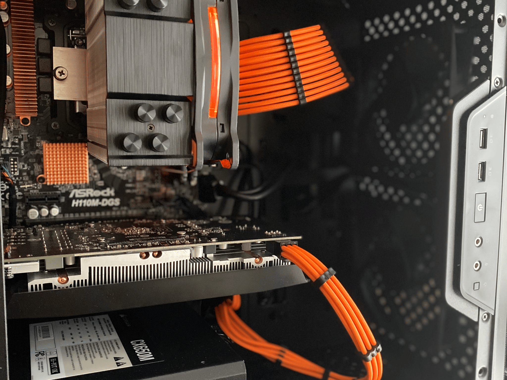 Custom Gaming PC i7 6700/ 32GB RAM 3200Mhz/Radeon RX 570 8GB