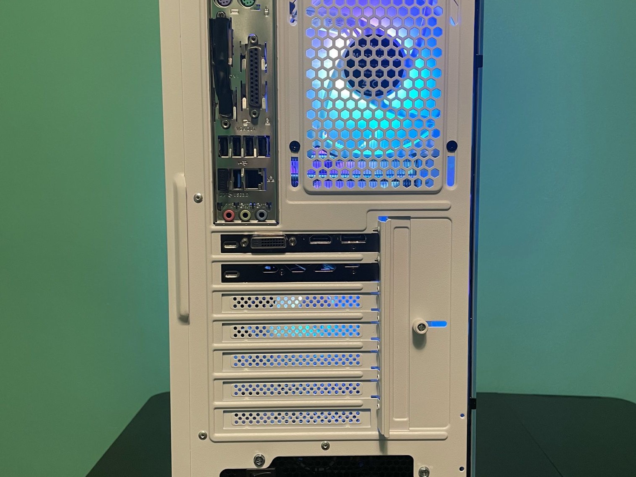 Budget Gamer PC  | GTA & Fortnite READY | Intel i7 / RX580 / 8GB / 1.1TB Win 11 Pro + Wi-Fi