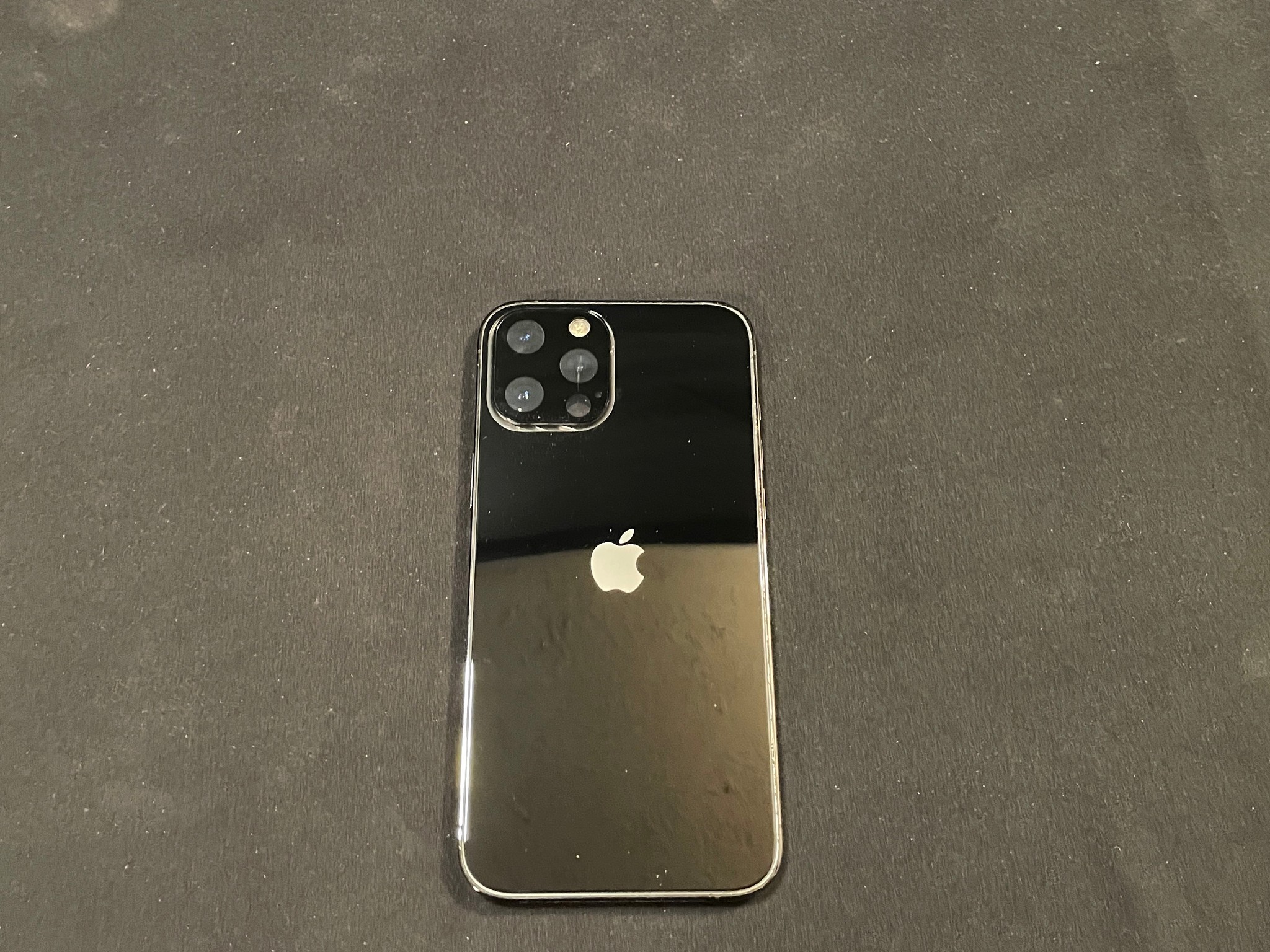 Iphone 12 Pro Max 128gb Att With Tempered Glass And Case