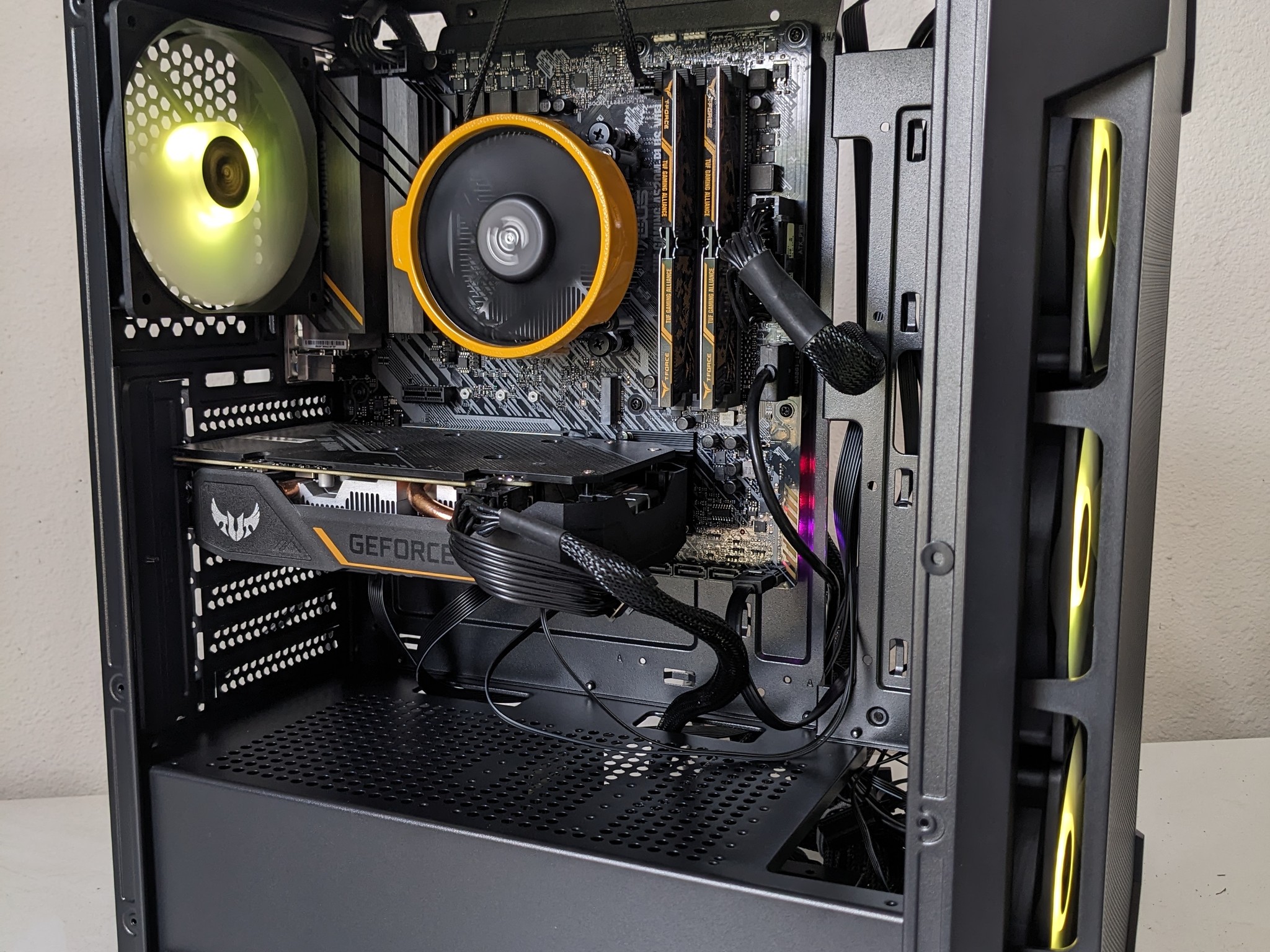 Asus TUF Gaming PC - Ryzen 5 3400G, GTX 1660 Super