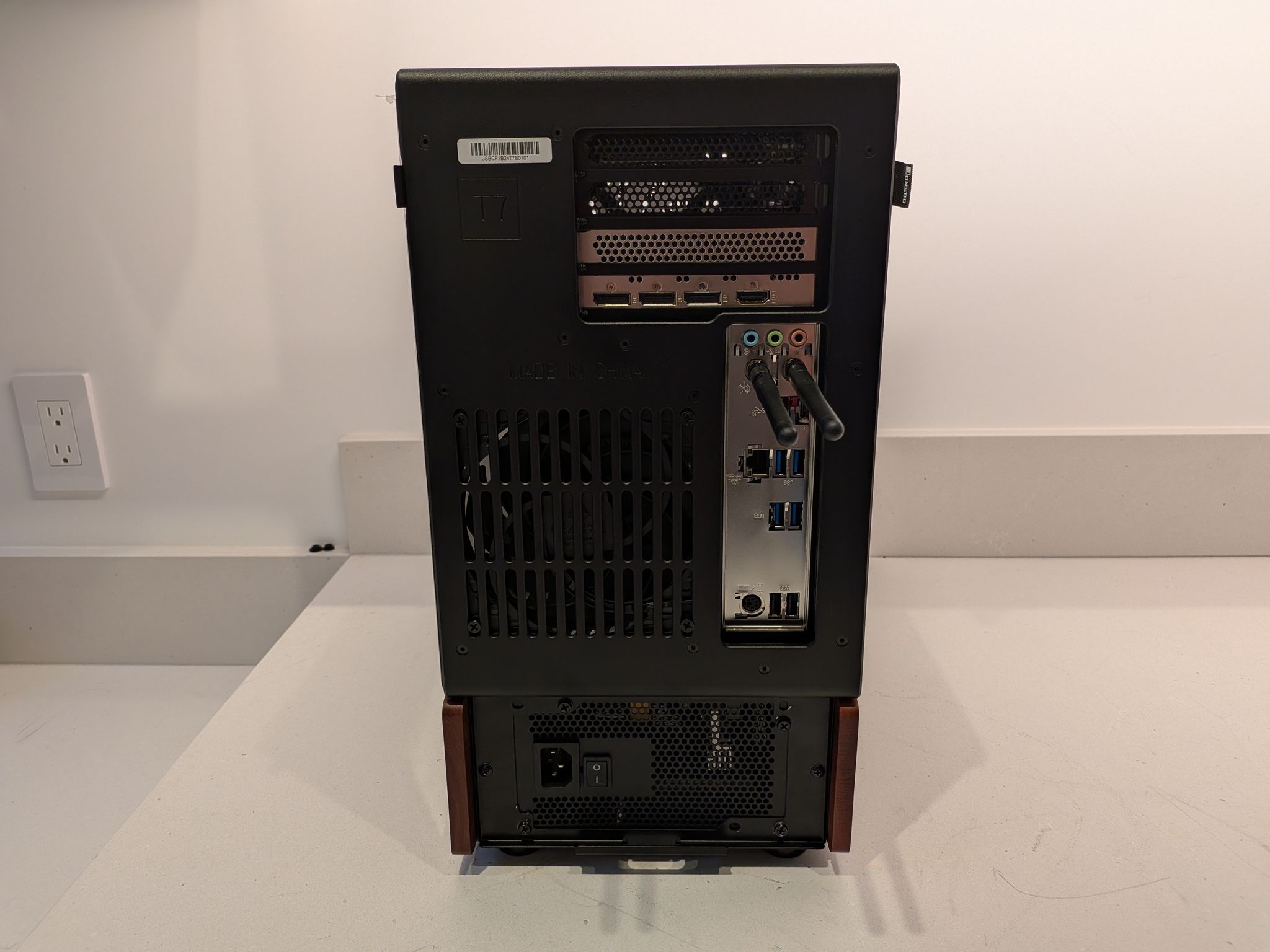 1440p Lumberjack - Intel Arc B580, Intel Core i5 12600KF, 32 GB DDR4, 1 TB Gen 4 NVME, RGB