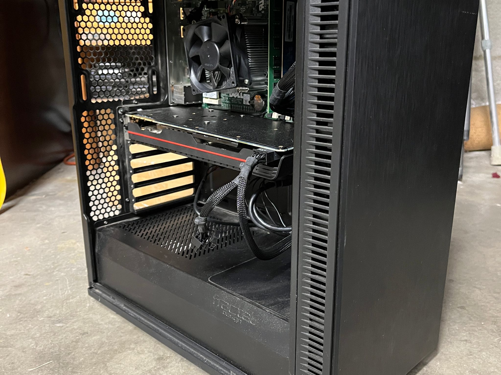 🔥🖥️NVIDIA GTX 1080, Intel i7-4770, 500 GB SSD, 12 GB RAM,High Performance Custom Gaming PC w/ Wi-Fi