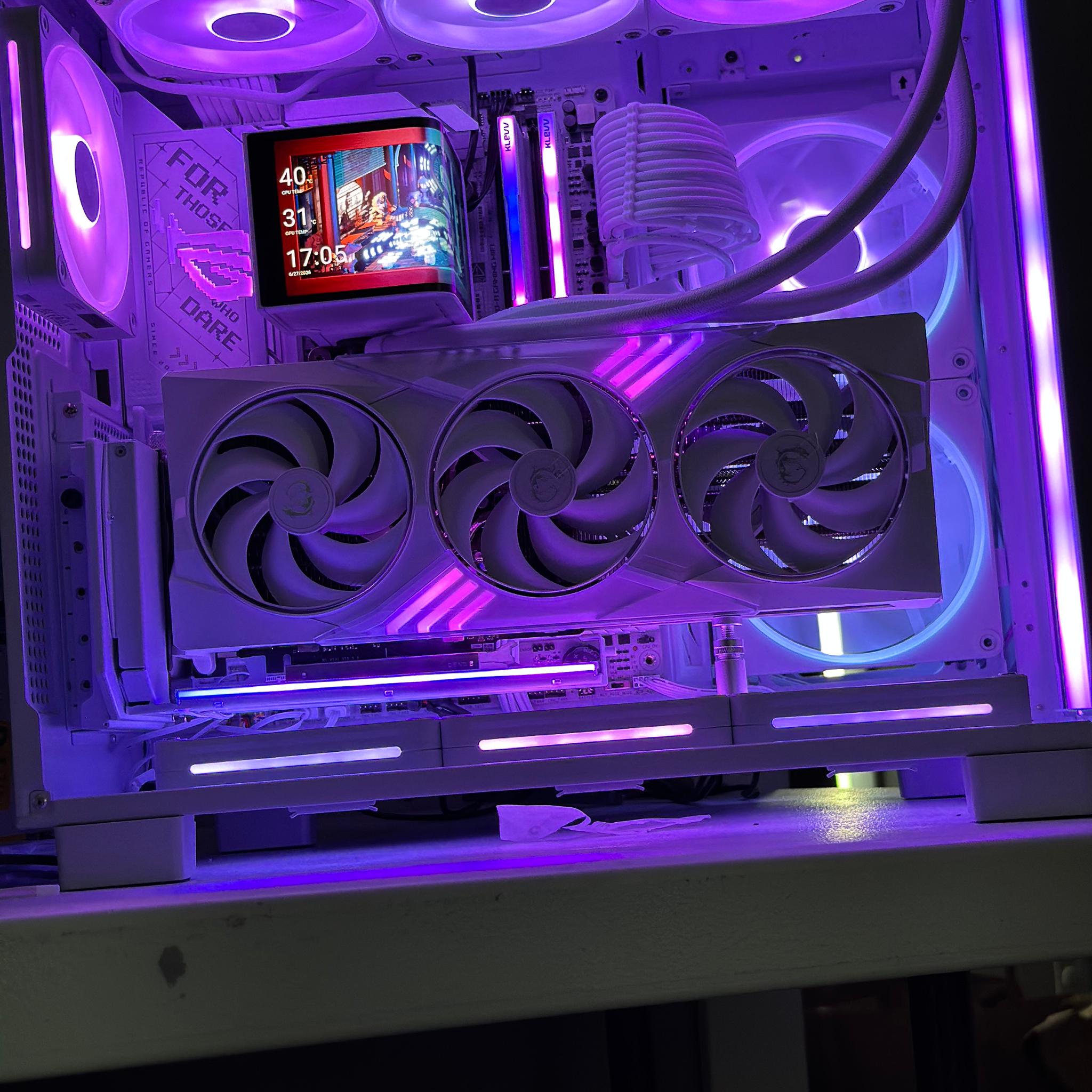 5080 gaming trio 32GB DDR5 CL28 6000MHZ 4TB SSD